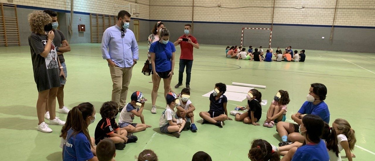 Los campamentos solidarios organizados por el IMAS buscan favorecer la conciliación y ofrecer recursos de ocio y deporte gratuitos  