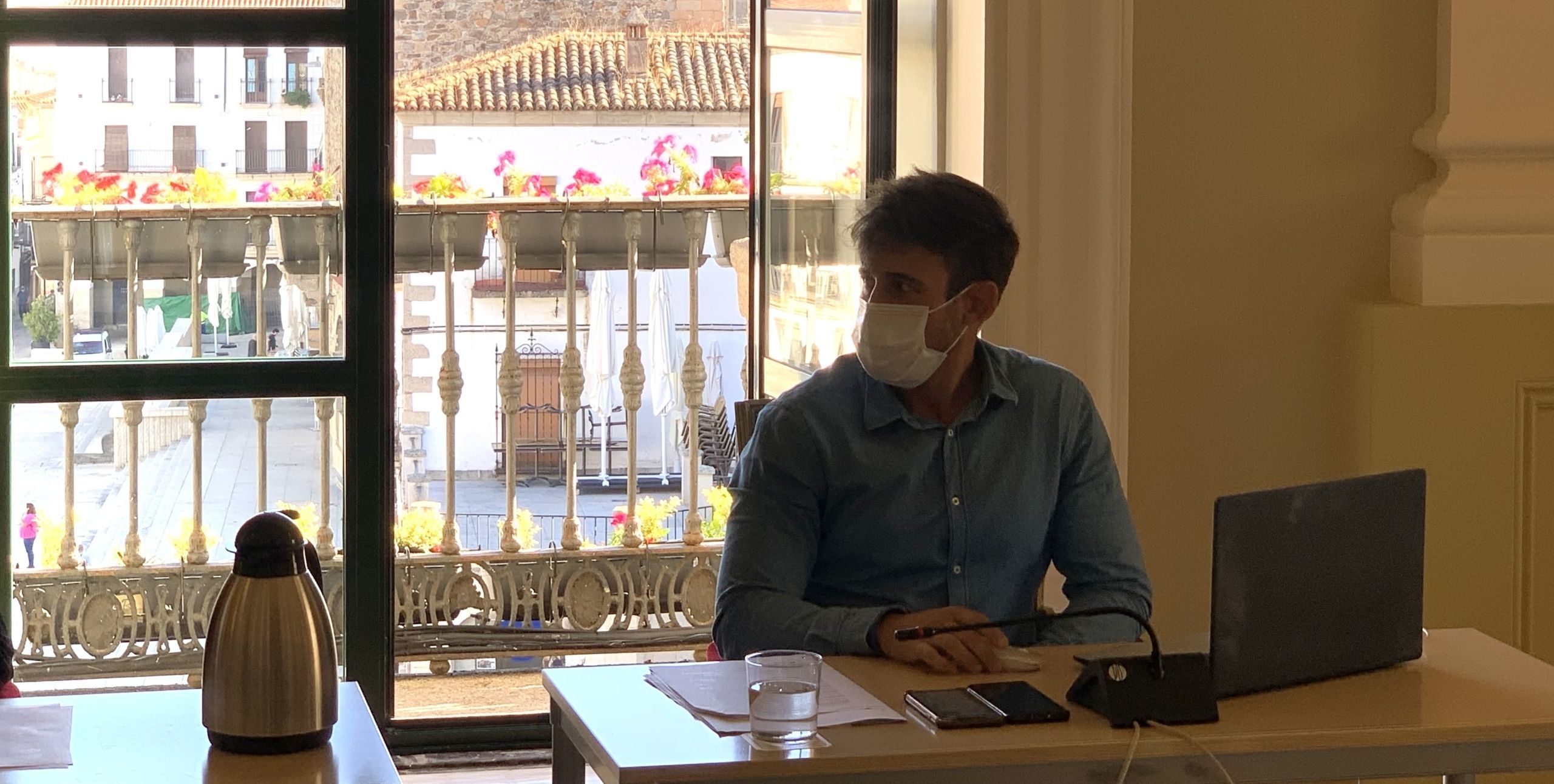El Pleno del Ayuntamiento ratifica el compromiso con la igualdad, los derechos de las personas LGBTI y la erradicación de cualquier tipo de violencia hacia este colectivo