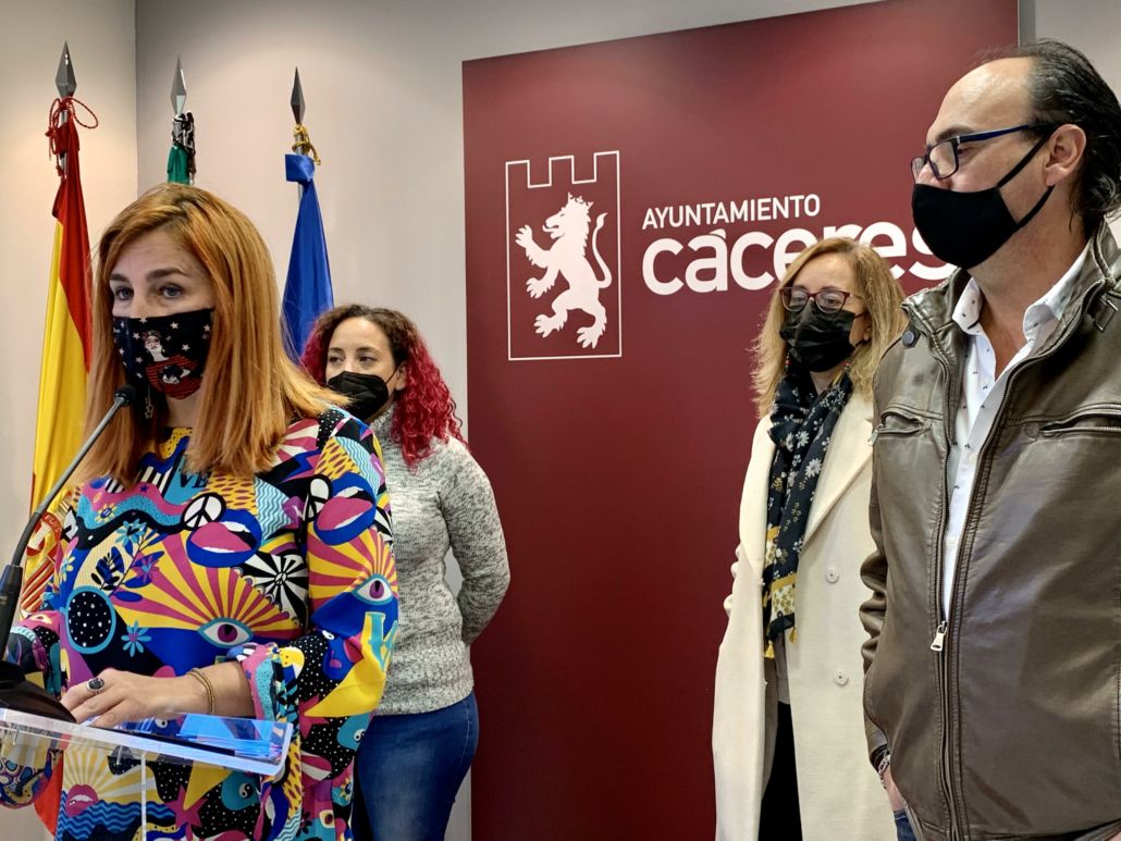 El Ayuntamiento anima a la ciudadanía a participar en el Carnaval 2022 para revivirlo con más fuerza   