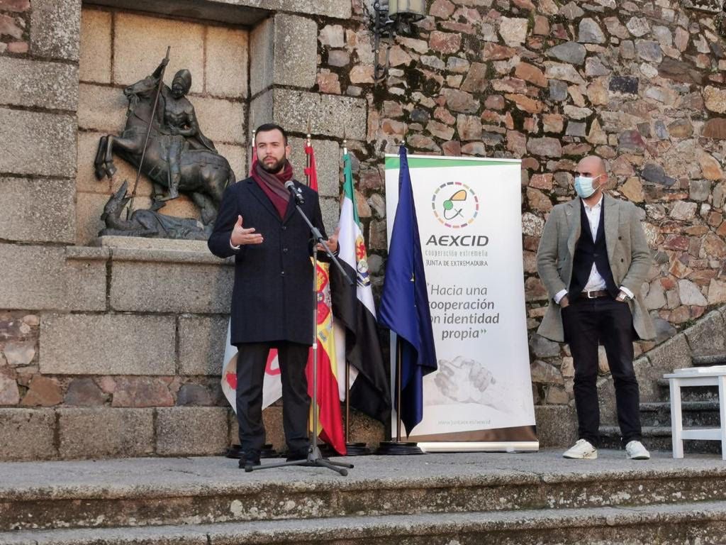 El alcalde Luis Salaya destaca el trabajo y la apuesta de la ciudad por la cooperación internacional