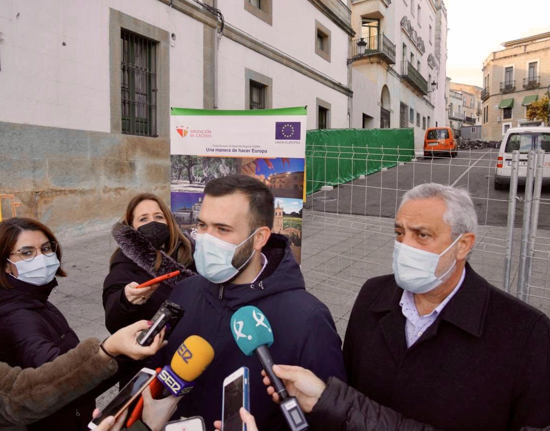 La calle Gran Vía se convertirá en plataforma única y se mejorarán las redes de abastecimiento y saneamiento