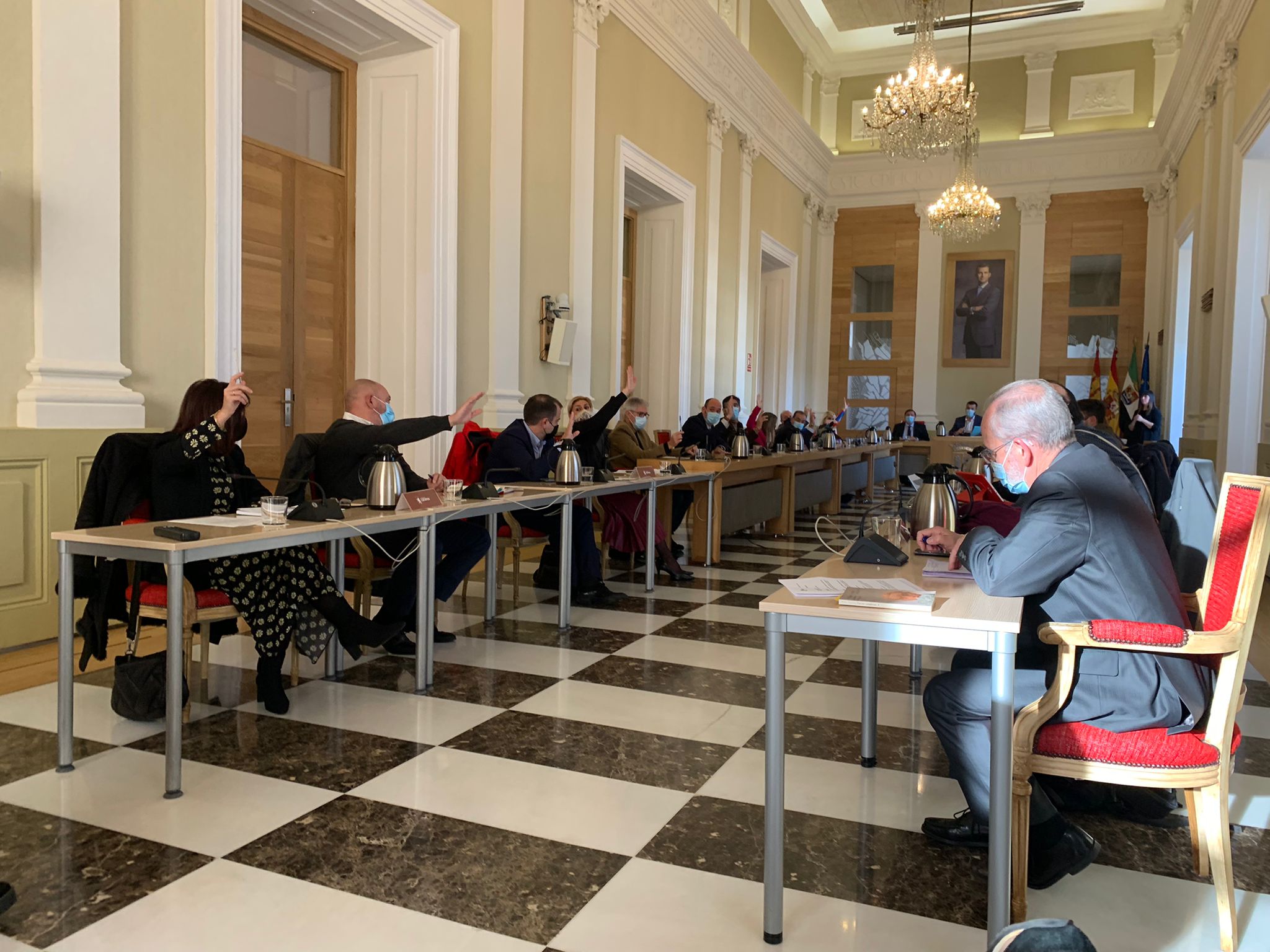 El Pleno aprueba de forma definitiva la modificación de la Ordenanza Fiscal Reguladora del IBI y de la Ordenanza Fiscal Reguladora del IVTM