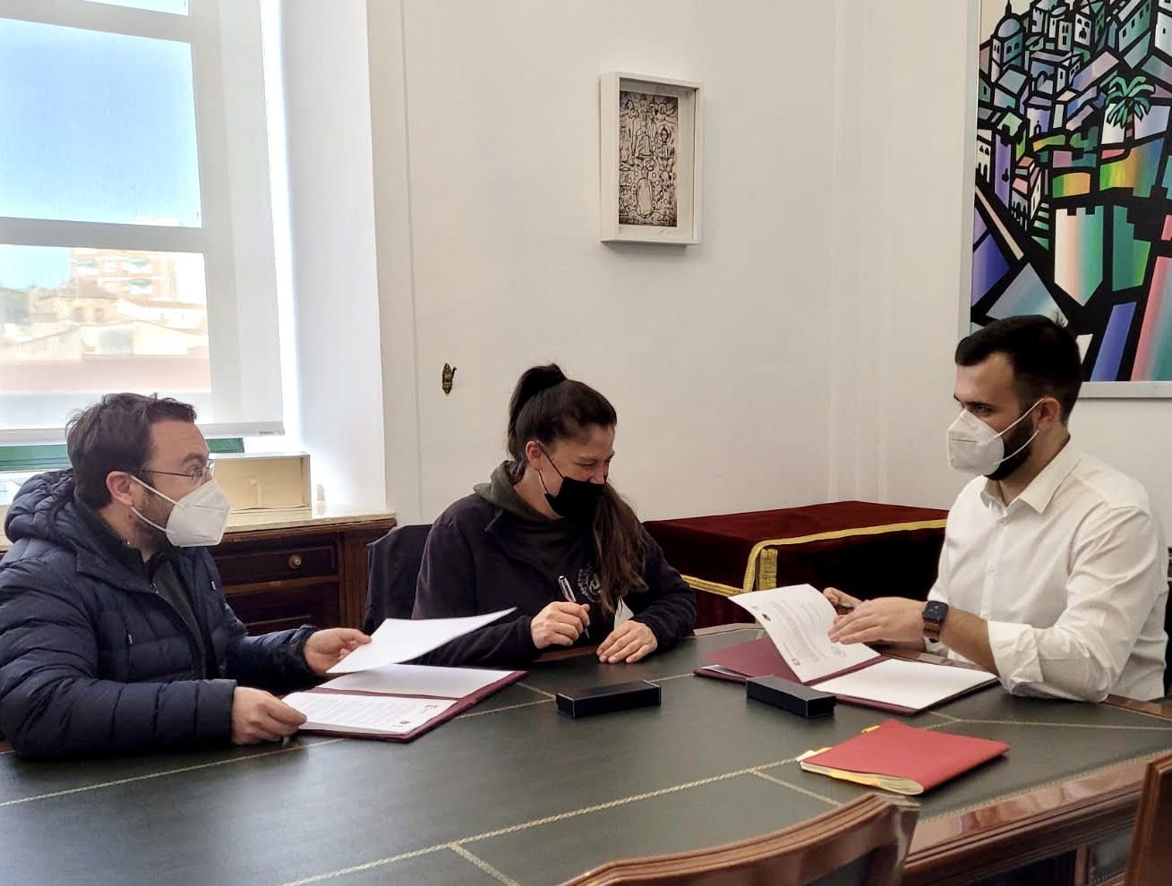 El ayuntamiento aumenta hasta los 45.000 euros la financiación del Refugio de San Jorge