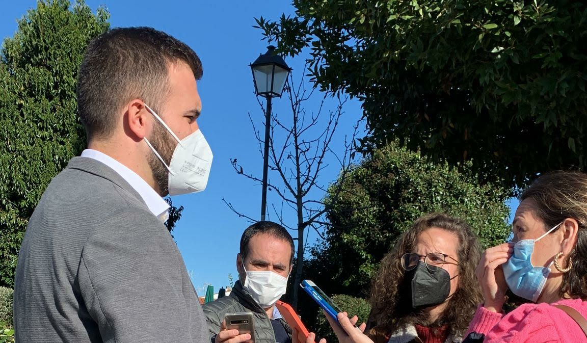 El ayuntamiento invierte 164.500 euros en saneamiento, accesibilidad y ajardinamiento del barrio Espíritu Santo