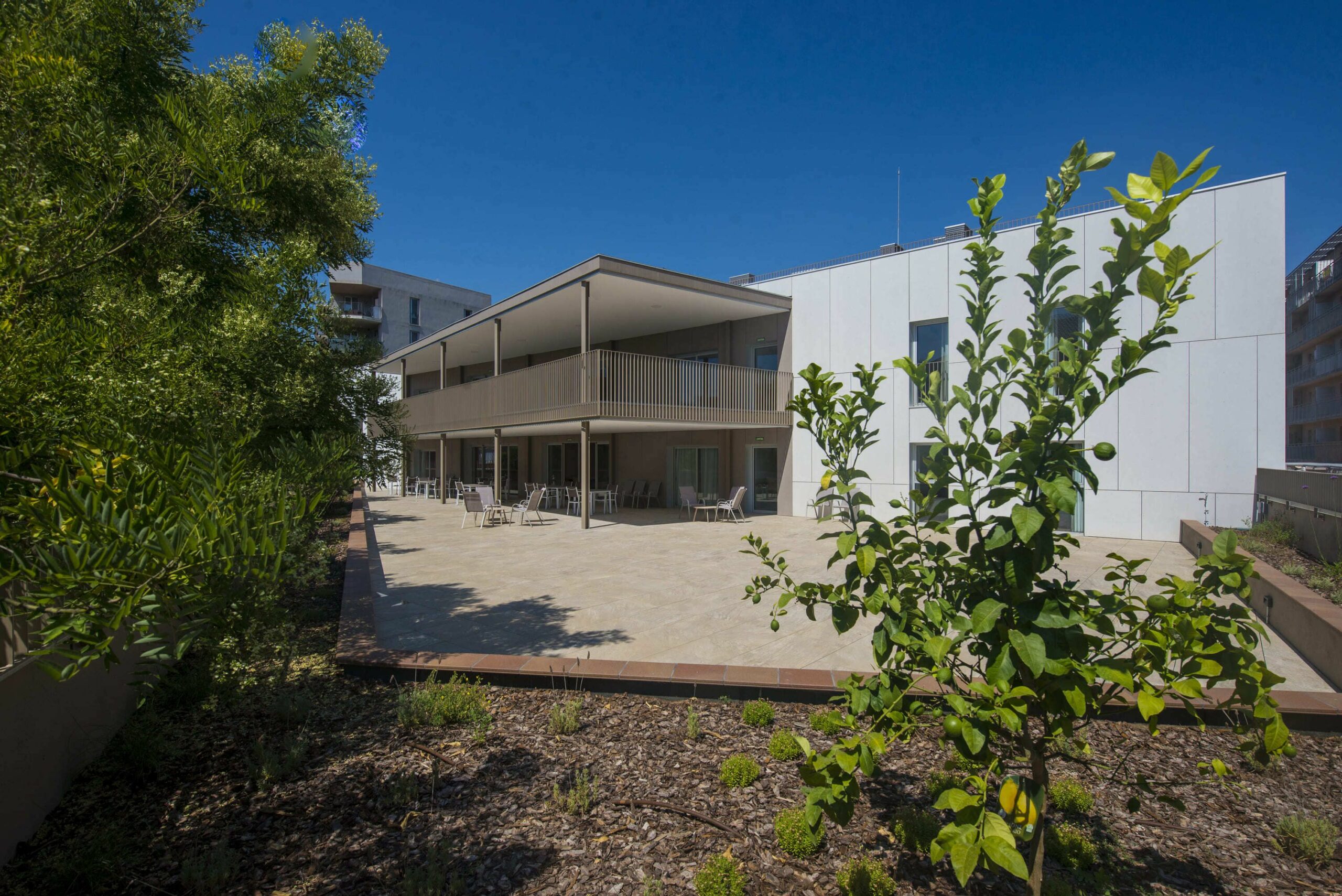Residencia Barcelona, el primer centro para mayores que adapta el modelo nórdico a la cultura mediterránea