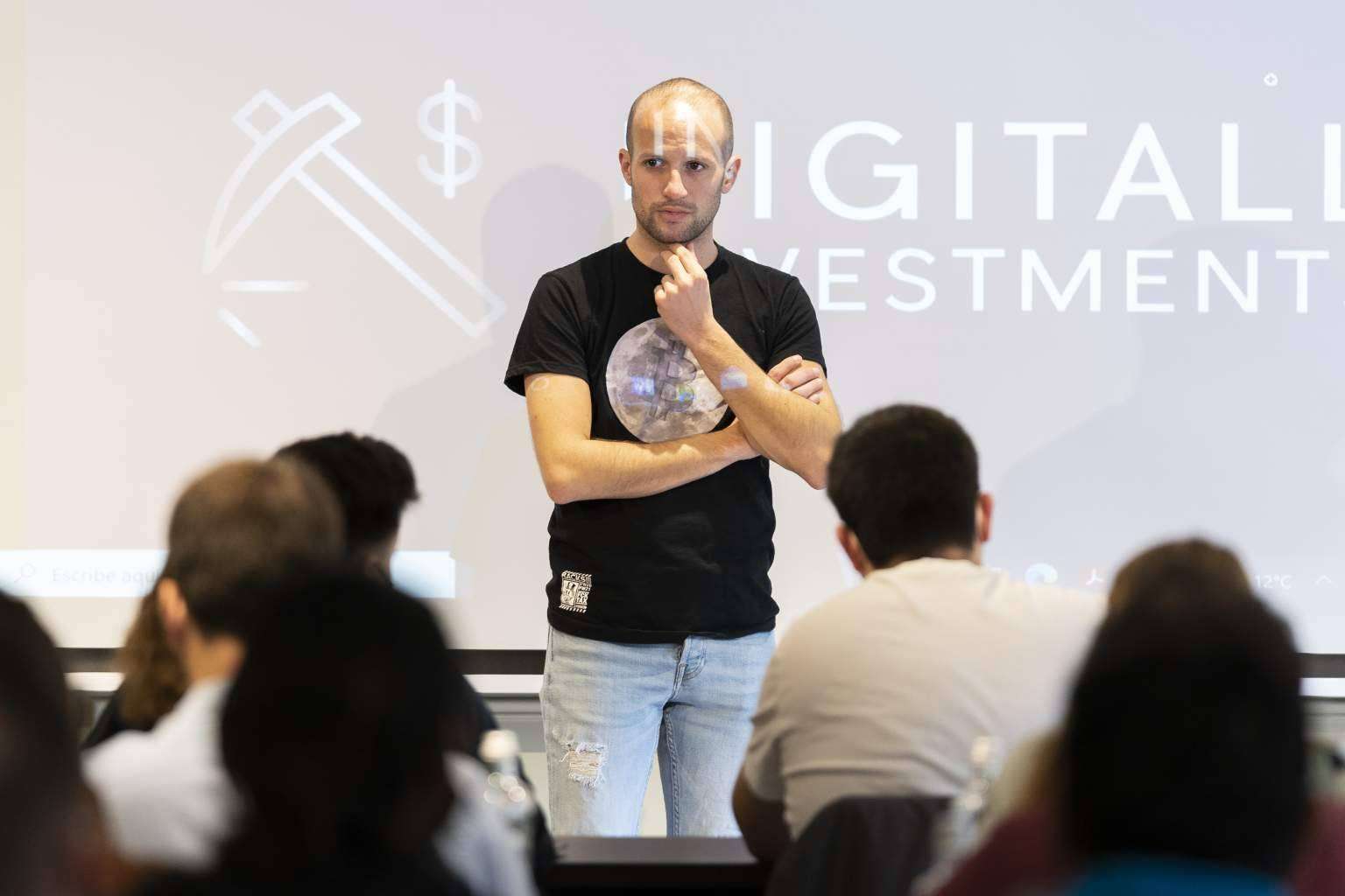 El boom de Oscar Silva, un emprendedor que ha pasado de ser completamente desconocido a ser un referente en el sector del marketing y las criptomonedas