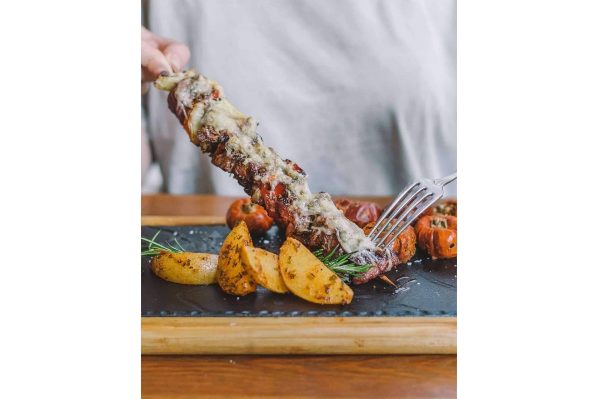 Vic Brasería ya tiene calçots en su menú de temporada