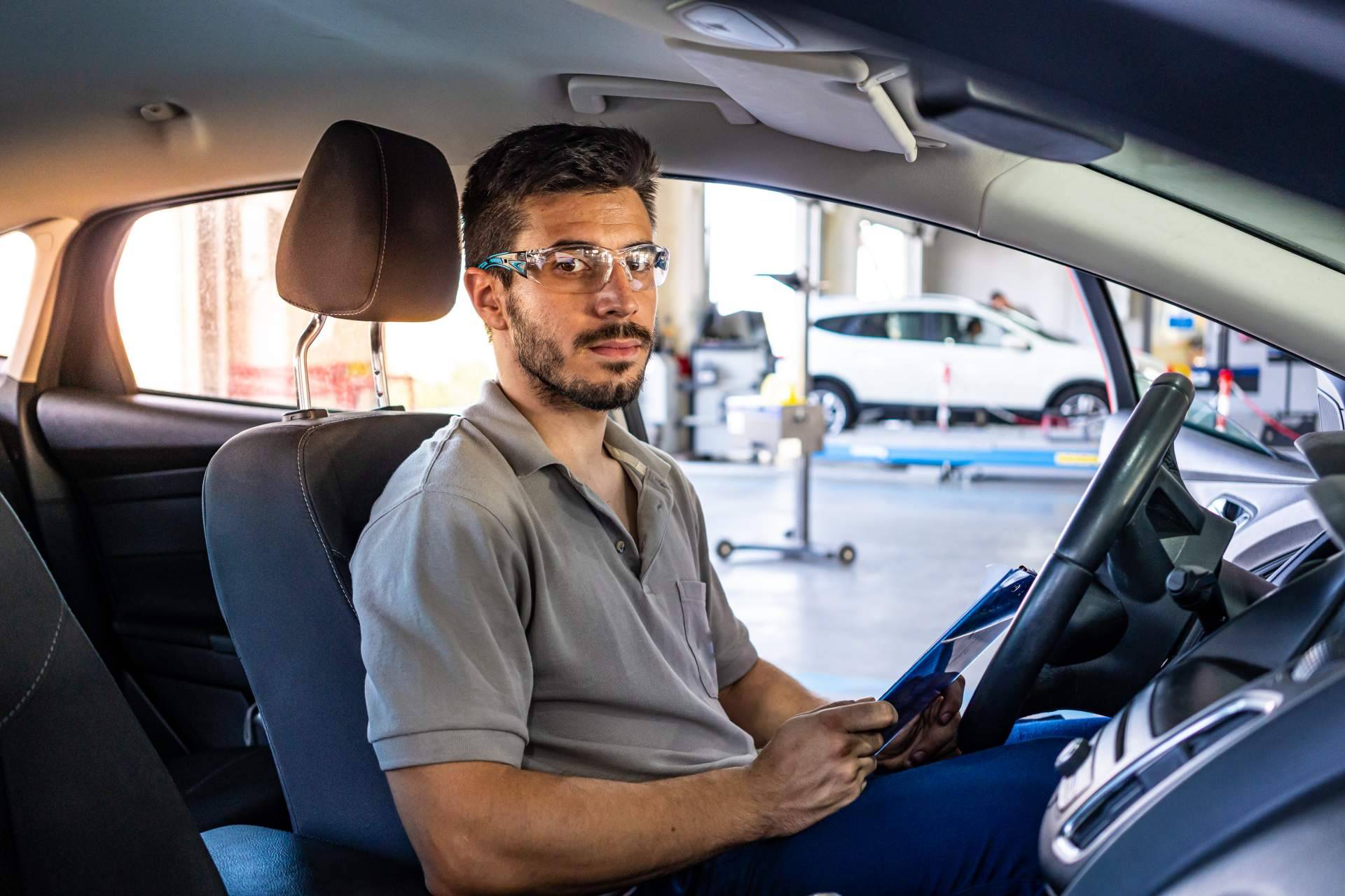 ¿Qué se debe saber antes de pasar la ITV en coches, furgonetas y vehículos industriales de ocasión?