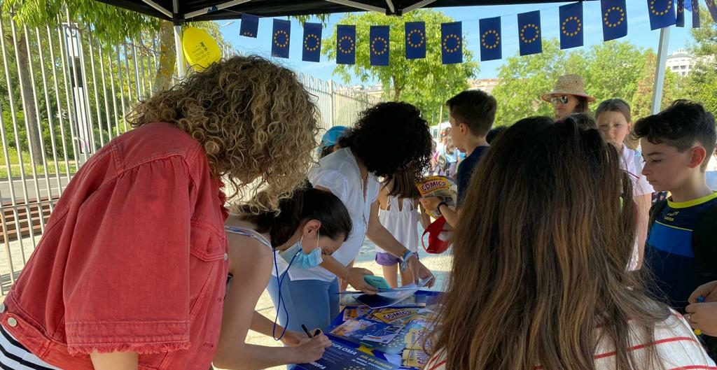 El Ayuntamiento difunde los valores europeos entre la juventud cacereña