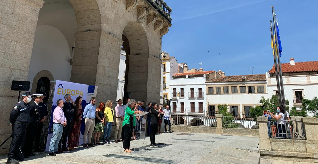 El Ayuntamiento reivindica en el Día de Europa los valores de solidaridad y cooperación para afrontar los retos futuros