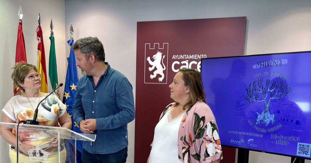 Un total de 700 matronas de toda España se dan cita en un congreso en Cáceres