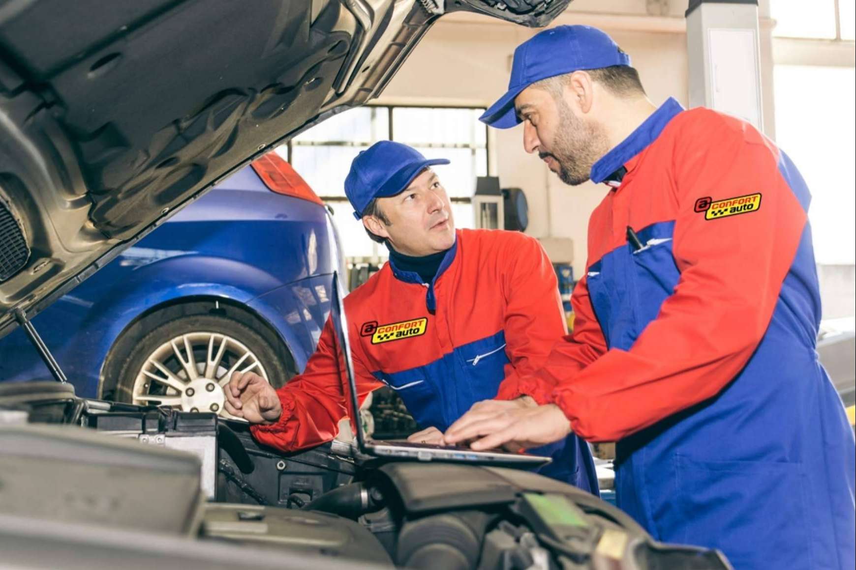 Formación para liderar los cambios en la movilidad con la red española de talleres de coches Confortauto