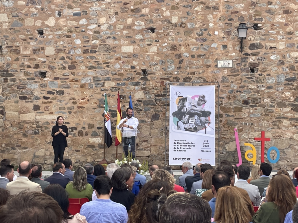 El alcalde destaca Cáceres como capital rural y la necesidad de la cooperación para avanzar hacia el futuro