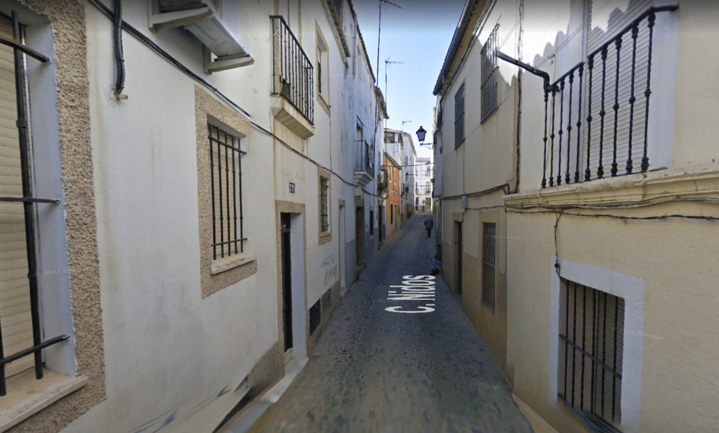 La calle Nidos permanecerá cortada al tráfico hoy lunes desde las 18 a las 19:30 horas