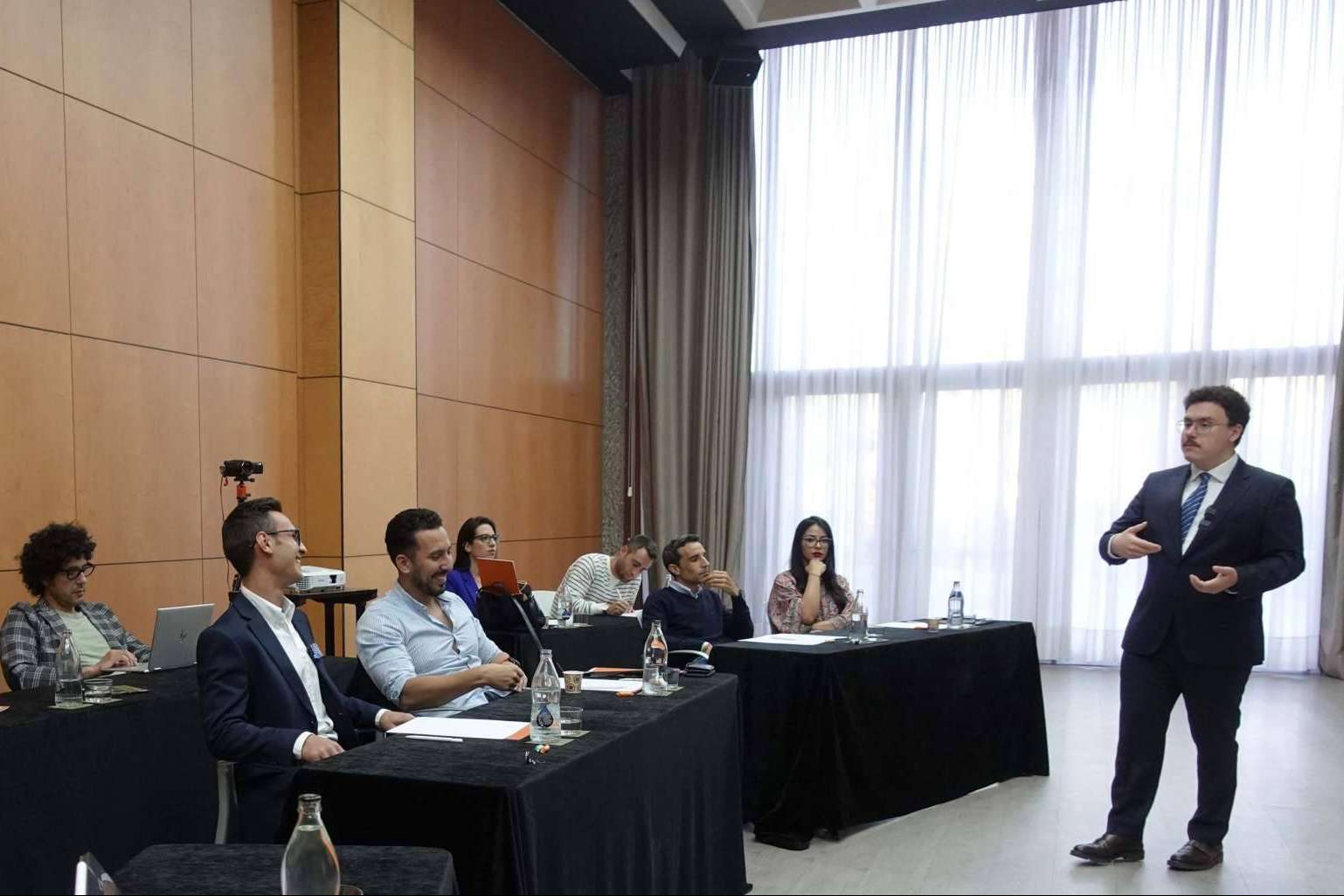 Fernando Miralles, campeón de España de oratoria, consigue 1 millón de seguidores en TikTok