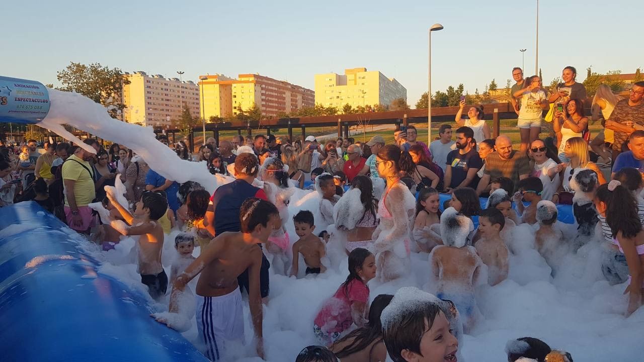 El programa de actividades ‘De barrio a barrio en verano’ reúne a más de 3.700 participantes