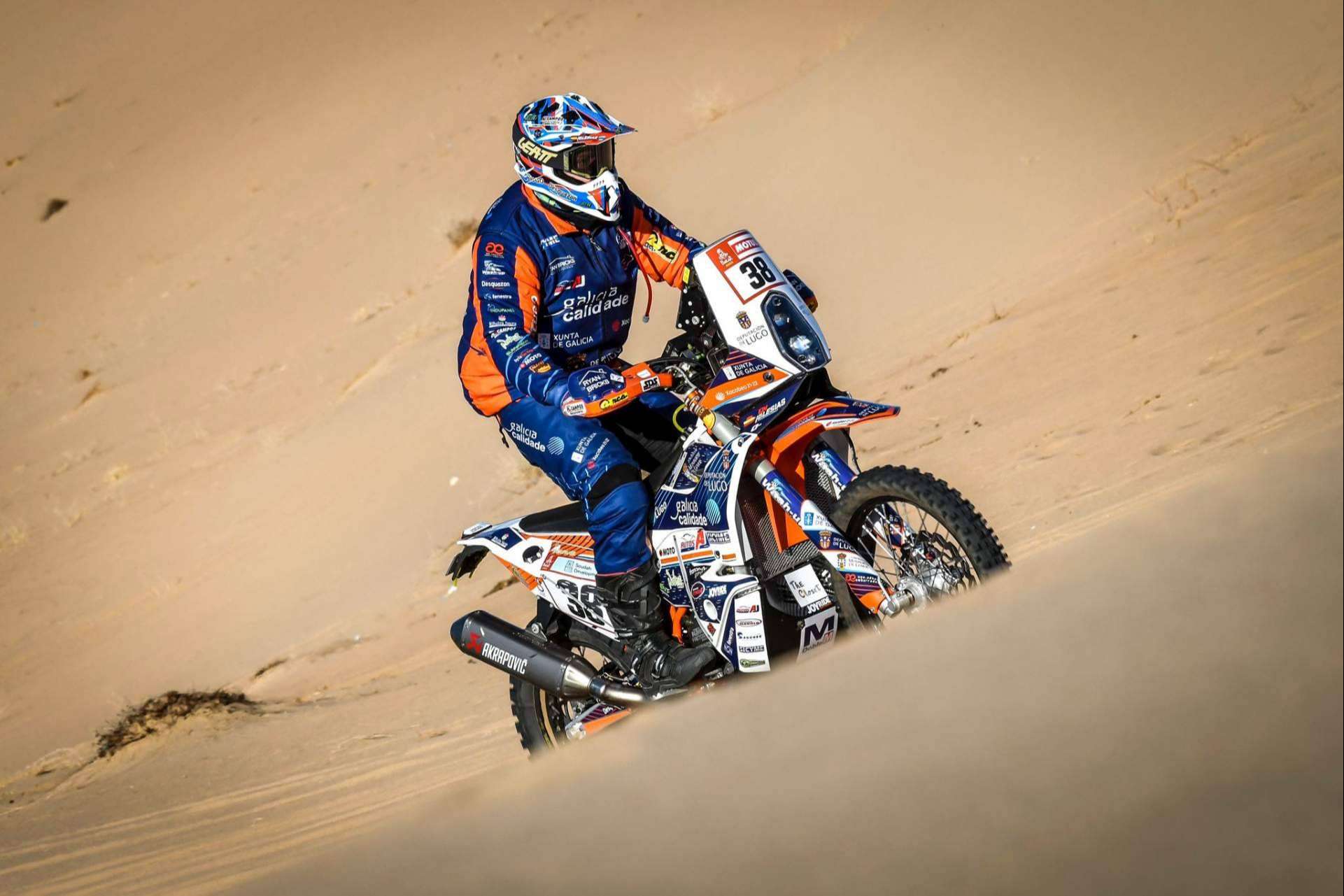 Ropa personalizada off road pensada en el Dakar, por ADHESIVOSEMBARRADOS