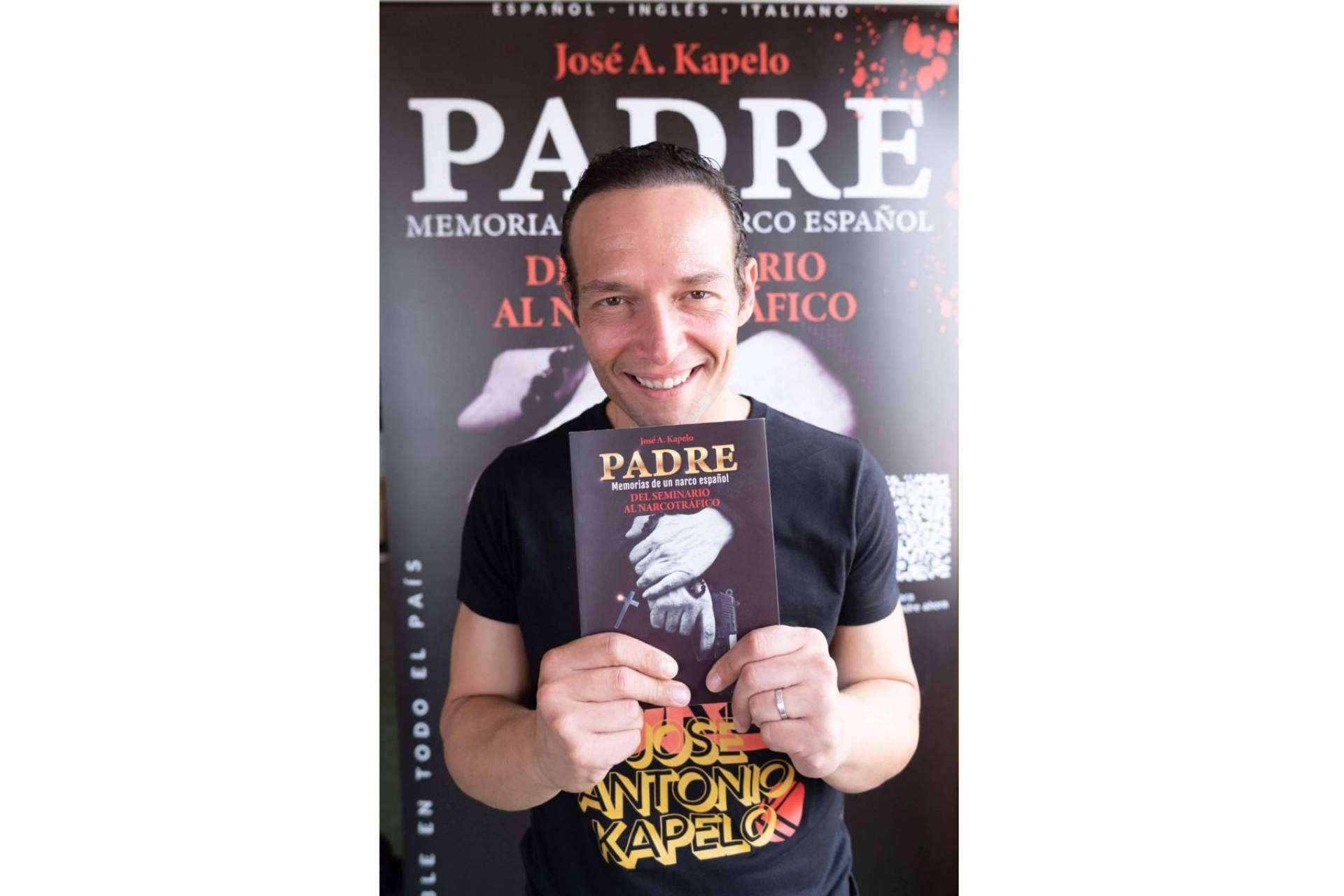 Las declaraciones del actor Bernardo Acuyo acerca de la obra 'Padre del seminario al narcotráfico' de José Antonio Kapelo, 'No os podéis perder el libro'