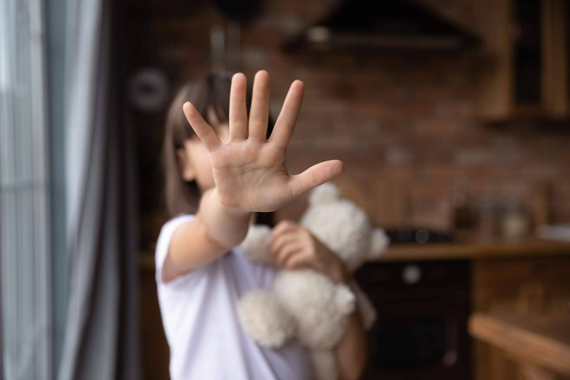 Victoria Cadarso Team presenta 'Abraza a tu niño interior', el taller para superar el trauma infantil