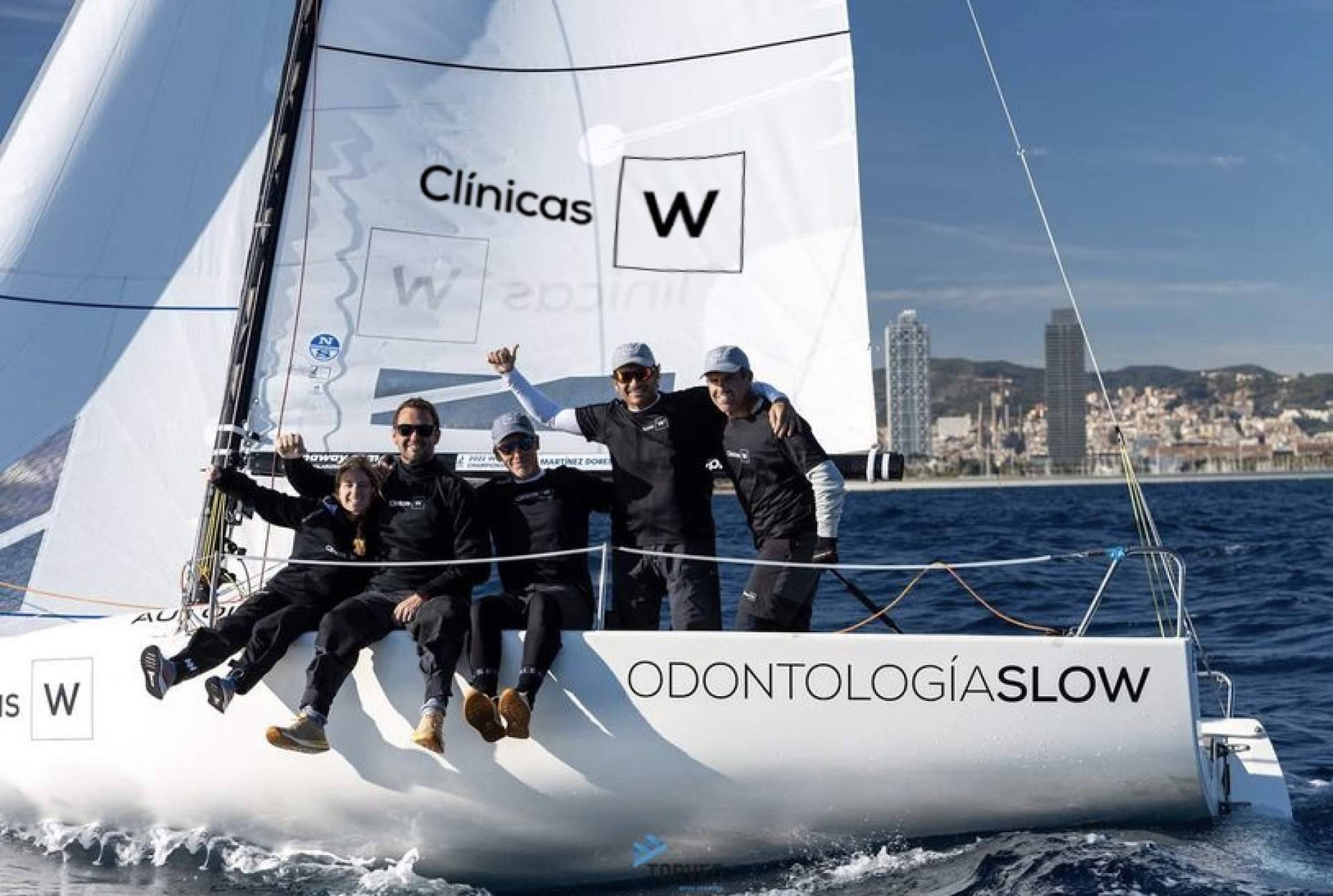 'Clínicas W' imponiéndose en las Barcelona Winter Series de J70