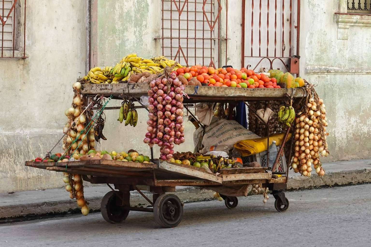 La Jabalina ofrece envíos internacionales de productos esenciales para la familia en Cuba