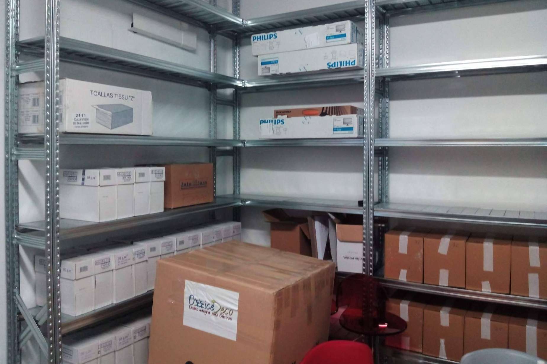 OfficeDeco presenta las estanterías metálicas perfectas para la oficina