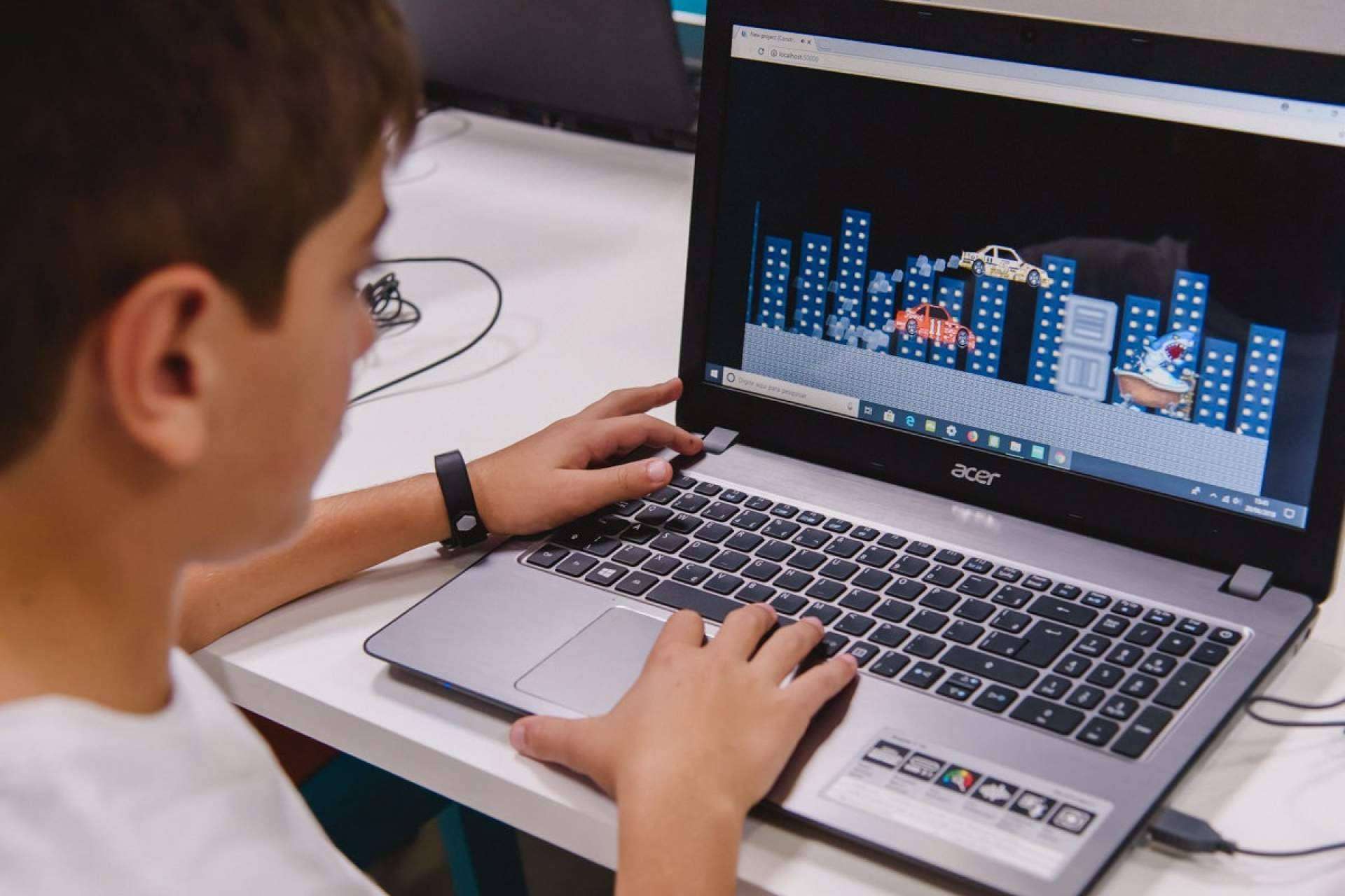 Happy Code, uno de los referentes actuales en la enseñanza de tecnología en España
