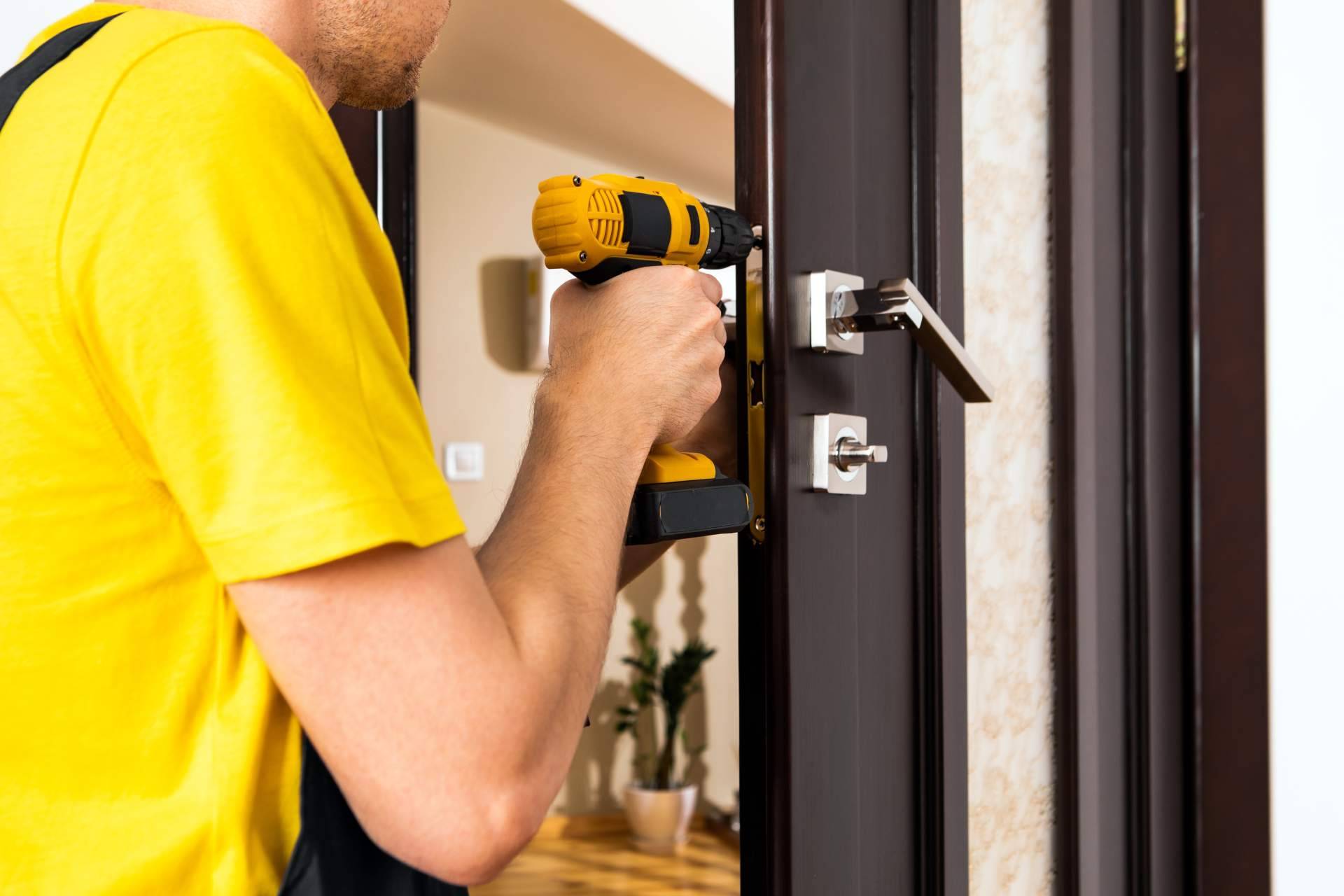 Reparar tu Casa, contar con cerrajeros 24h en Marbella