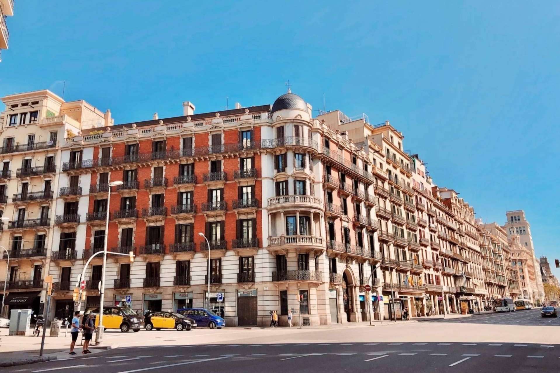 Adquirir inmuebles modernistas en el Barrio de L’Eixample con Finca Regia Real Estate