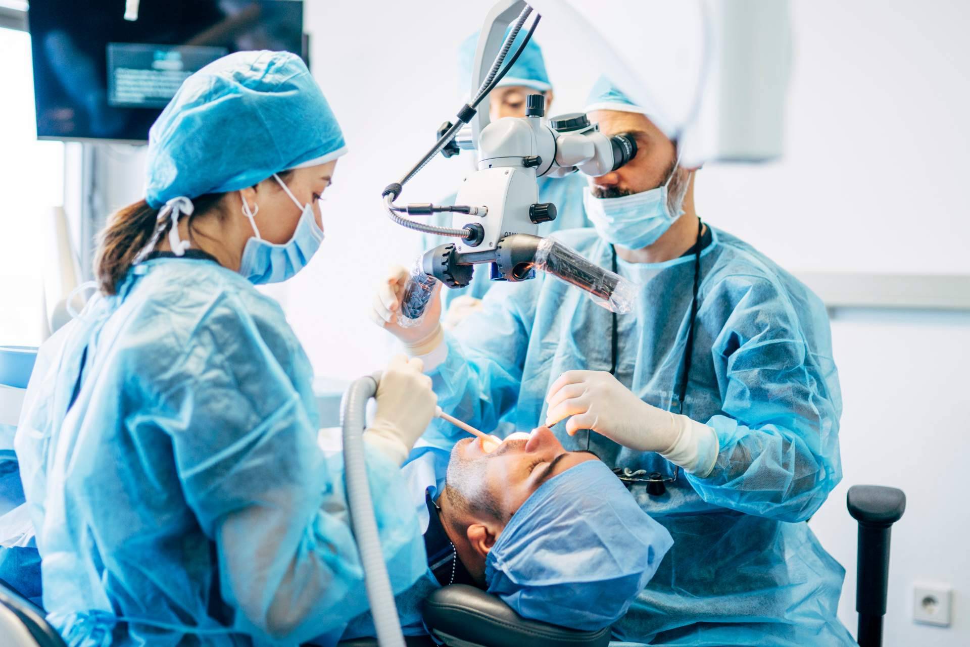 Oposiciones para trabajar en el Servicio Andaluz de Salud, con Oposiciones Prepara