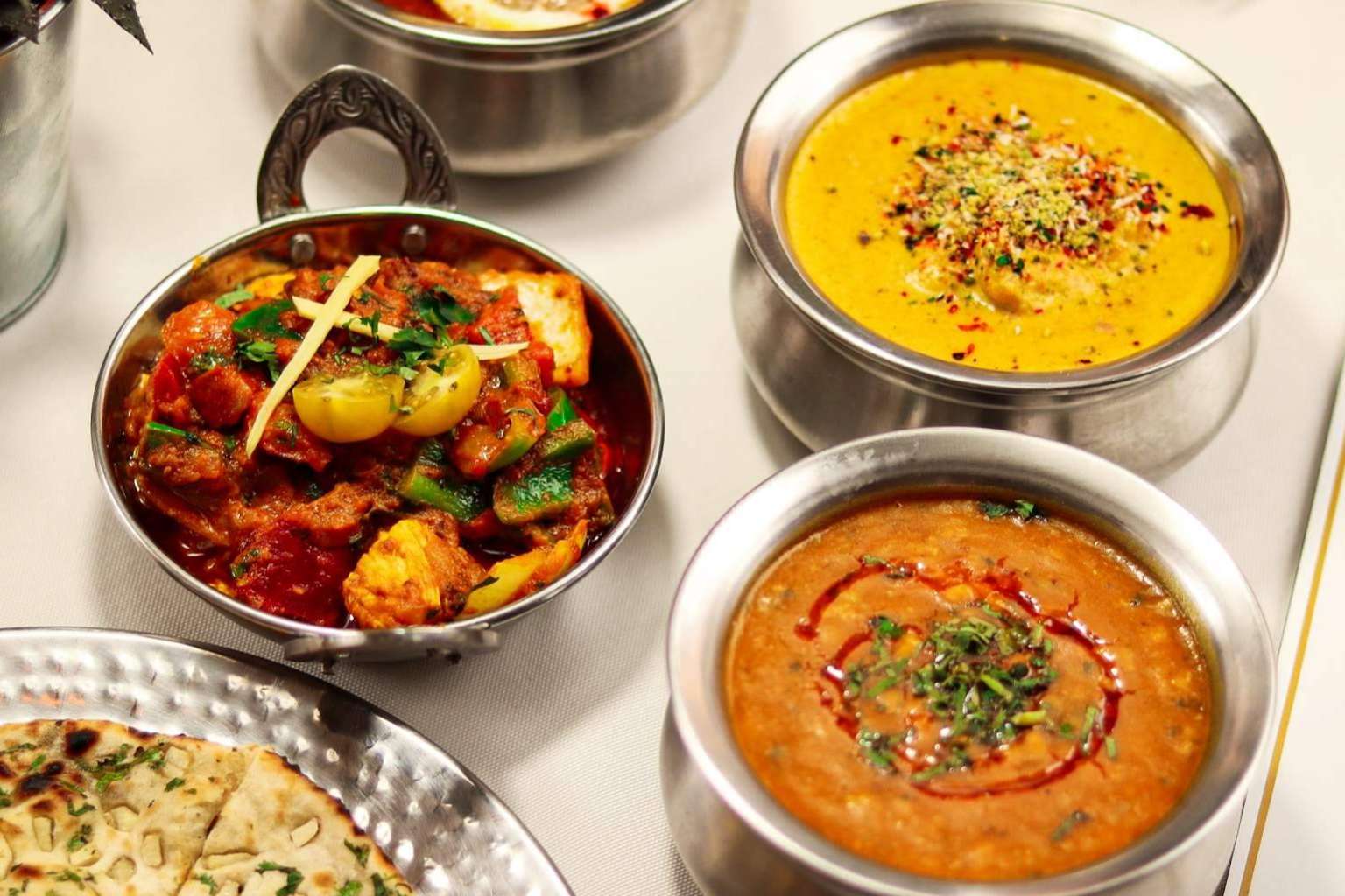 Viajar a la India sin salir de Madrid y conocer el restaurante cuya carta ha sido elaborada por la ganadora de MasterChef India