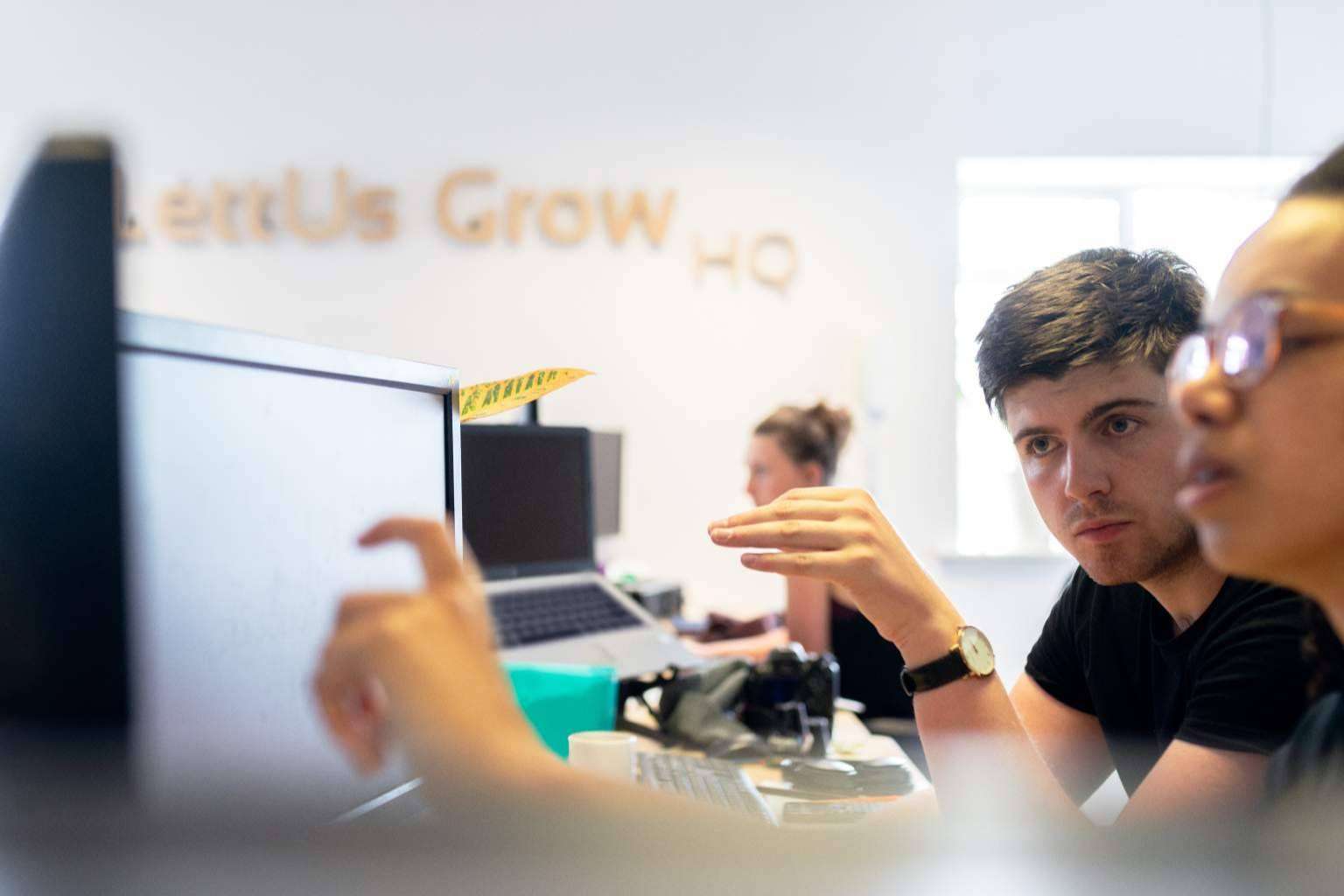Iquall Networks y la comunidad Open Source Mano se unen