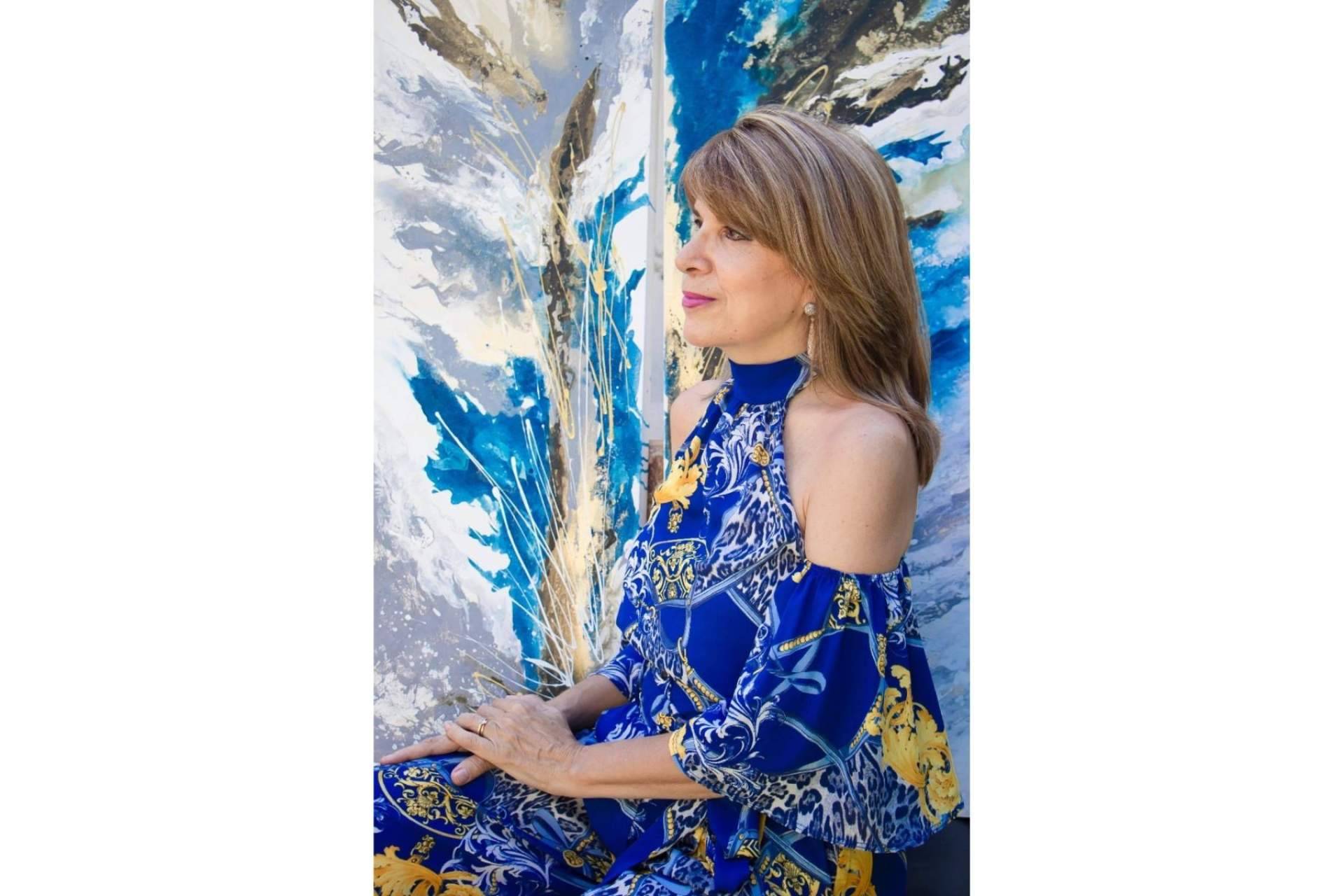 Se vende en Europa la obra de Luly Santos