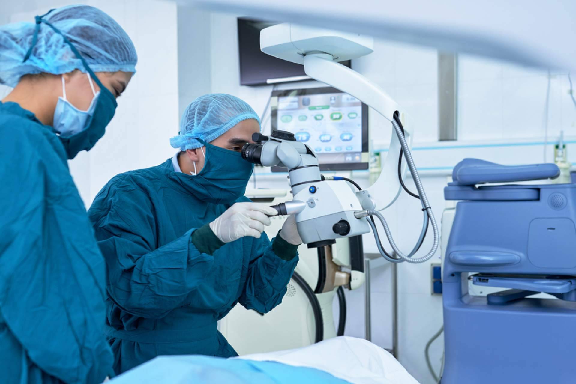 El Departamento de Oftalmología del Hospital Universitario Dexeus y las diferentes técnicas de cirugía refractiva, Lasik y FemtoLasik