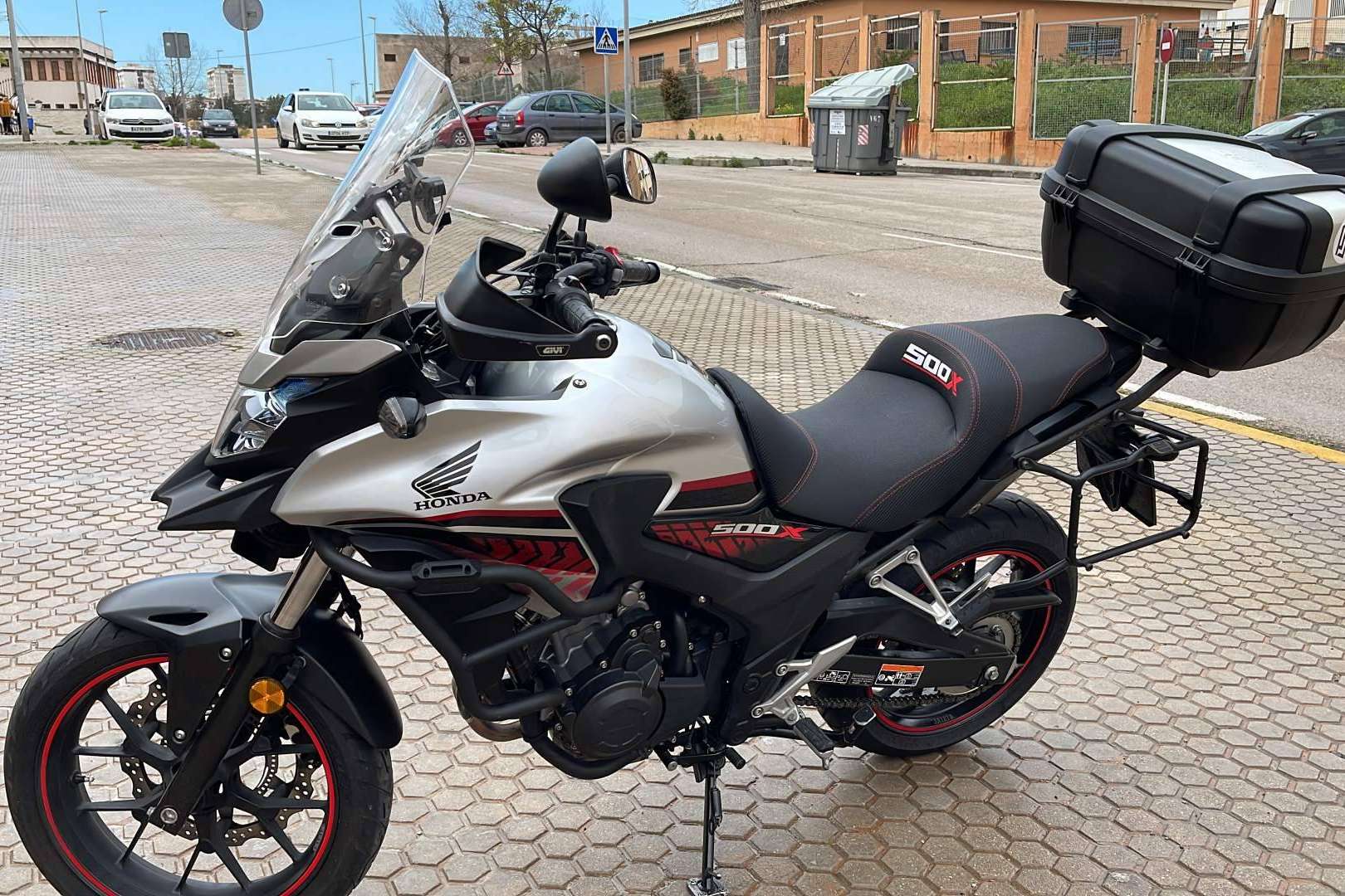 Mejorar la experiencia del conductor de la mano de JM-FUNDAS y sus asientos de moto cómodos