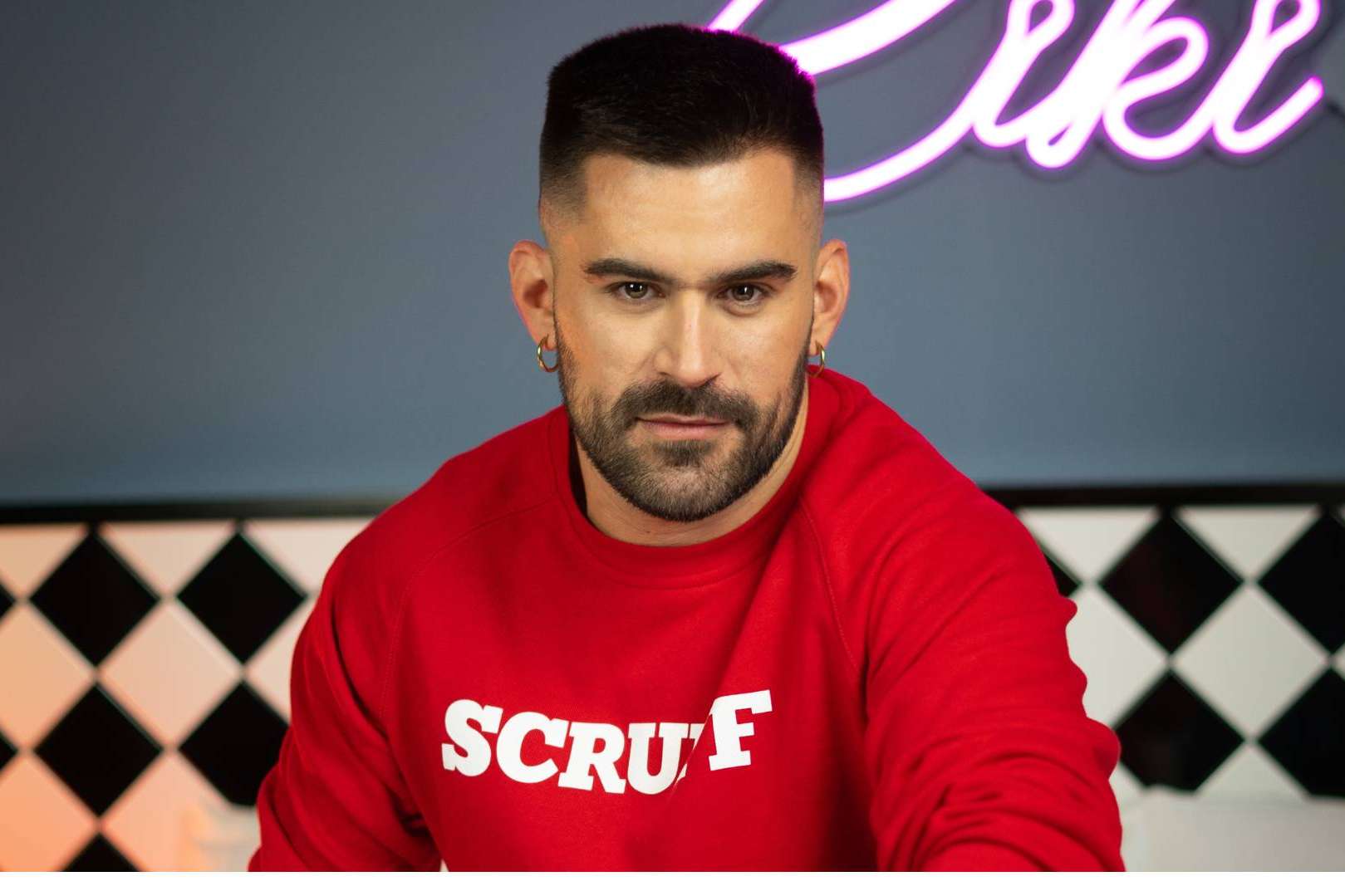 ¿Dónde encontrar una app de citas que siempre da visibilidad a causas que importan? SCRUFF