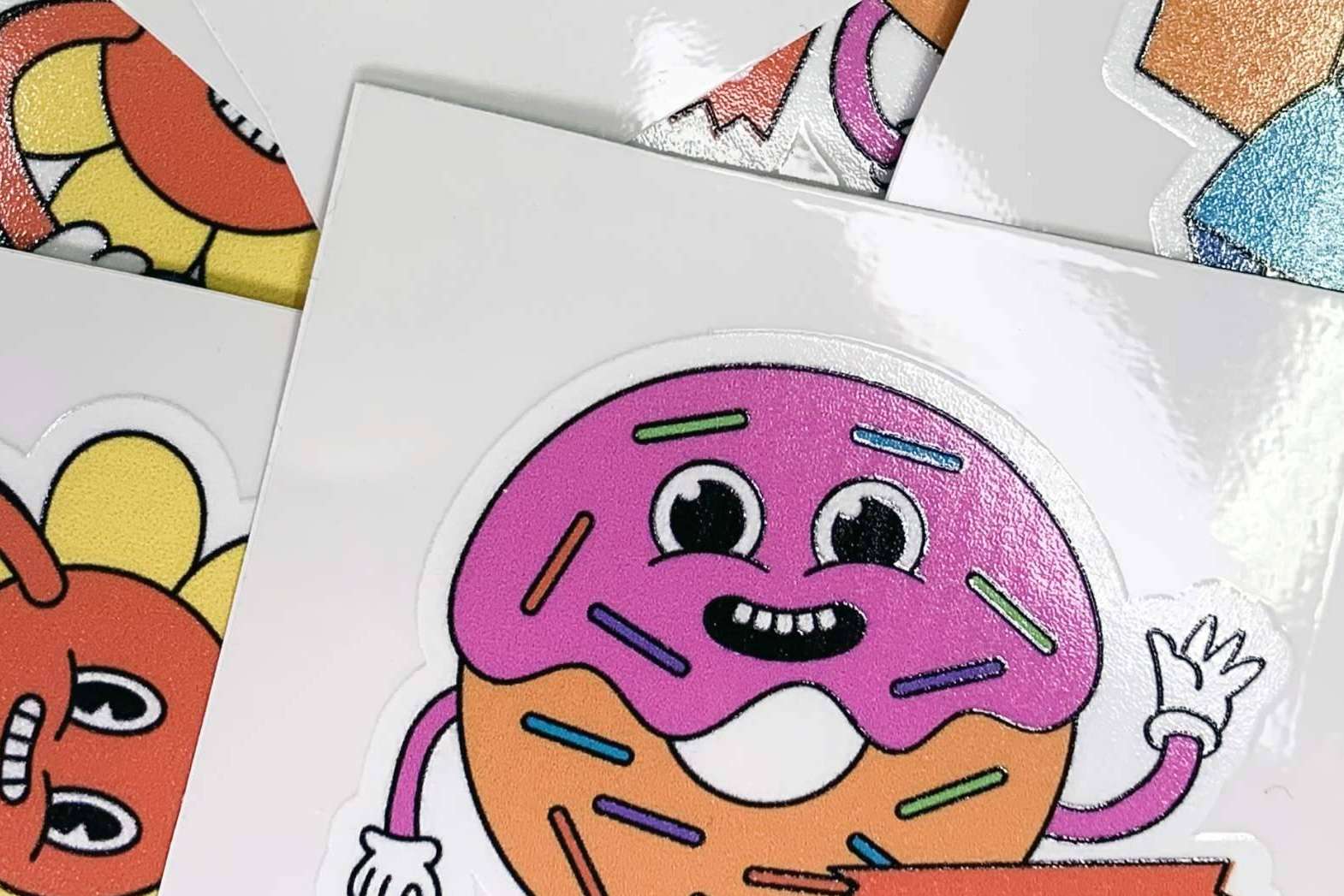 DTF Barcelona, expertos en la impresión de pegatinas personalizada