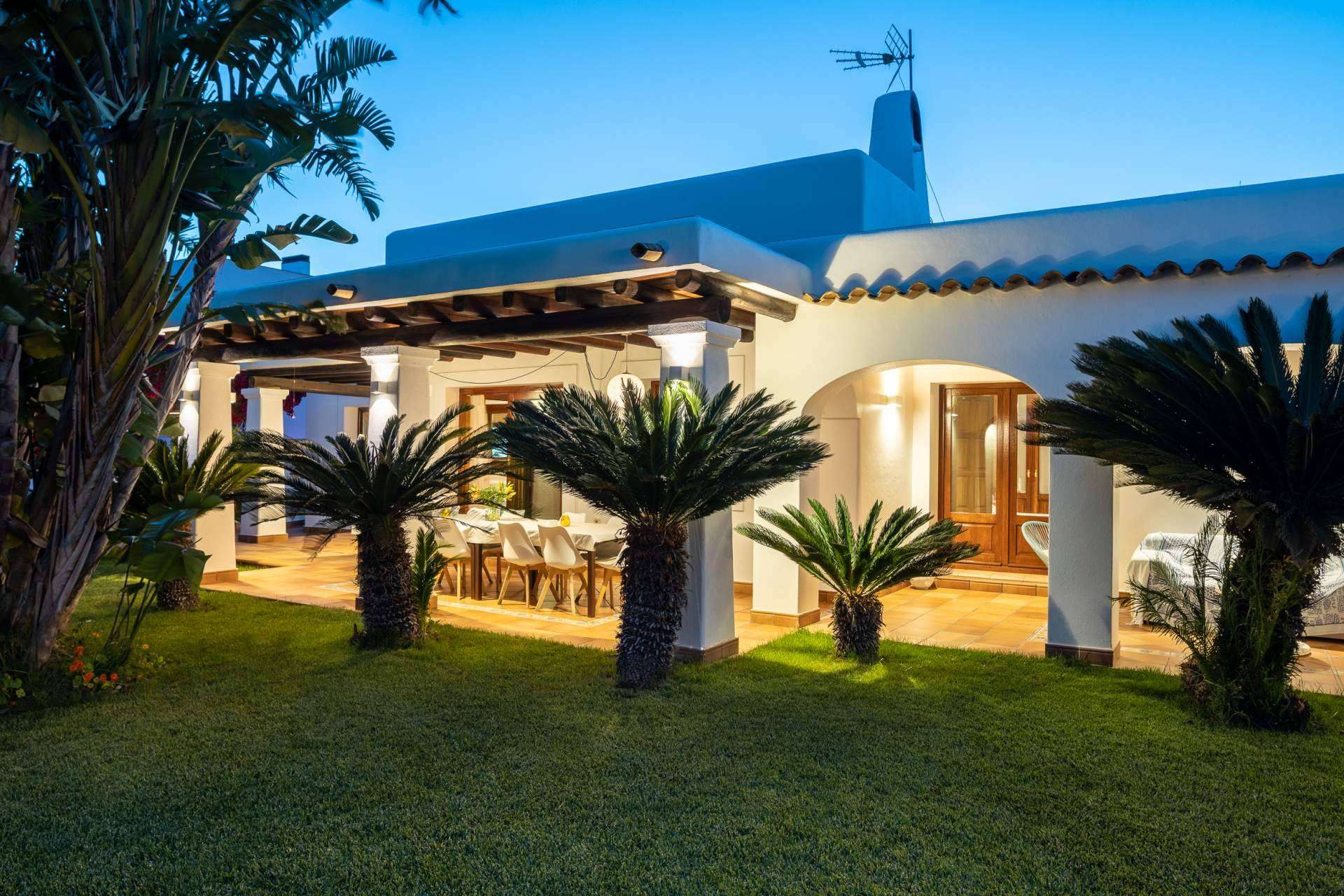 Alquilar una exclusiva casa en Ibiza, con Can Corda