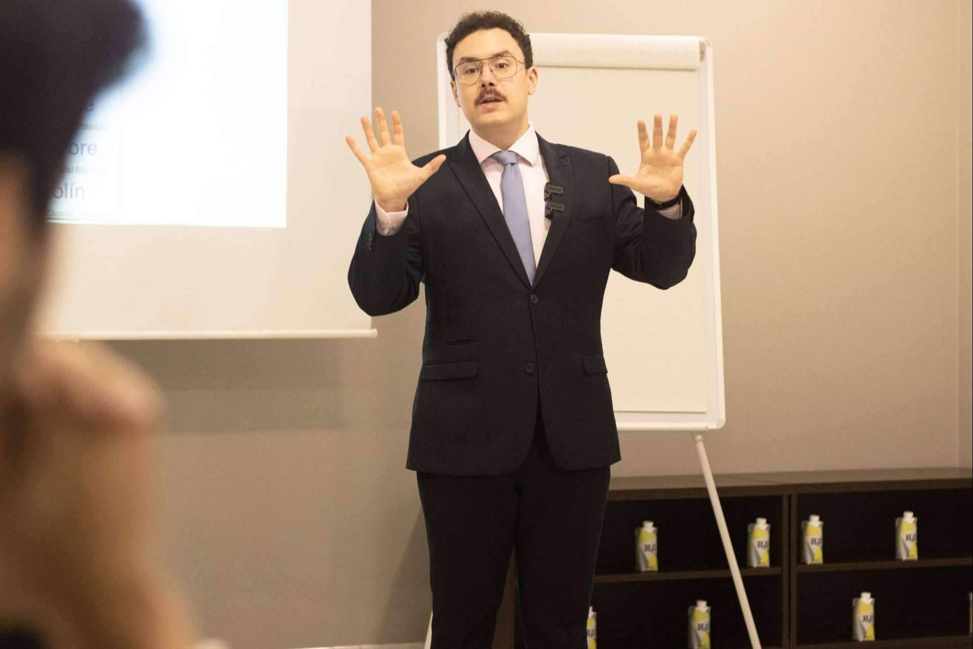 Los cursos de oratoria del experto Fernando Miralles llegan en marzo a Chile y México