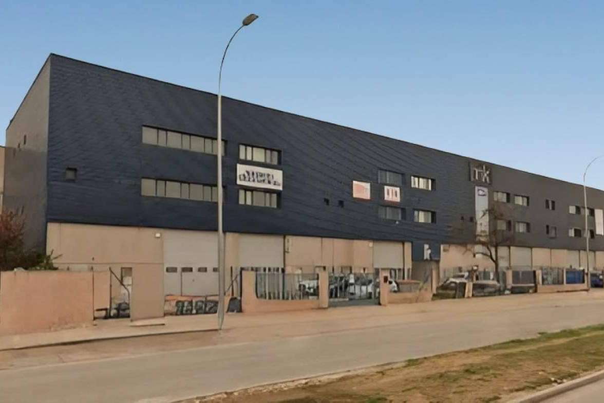 Eactivos.com subasta una nave industrial en el parque industrial Neural de Madrid