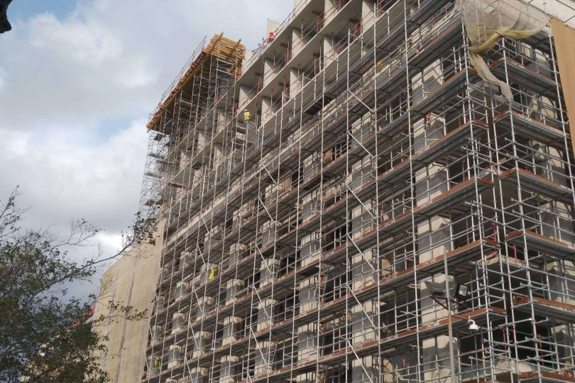 IBERANDAMIOS facilita la logística en el sector de la construcción gracias a sus andamios europeos de acero