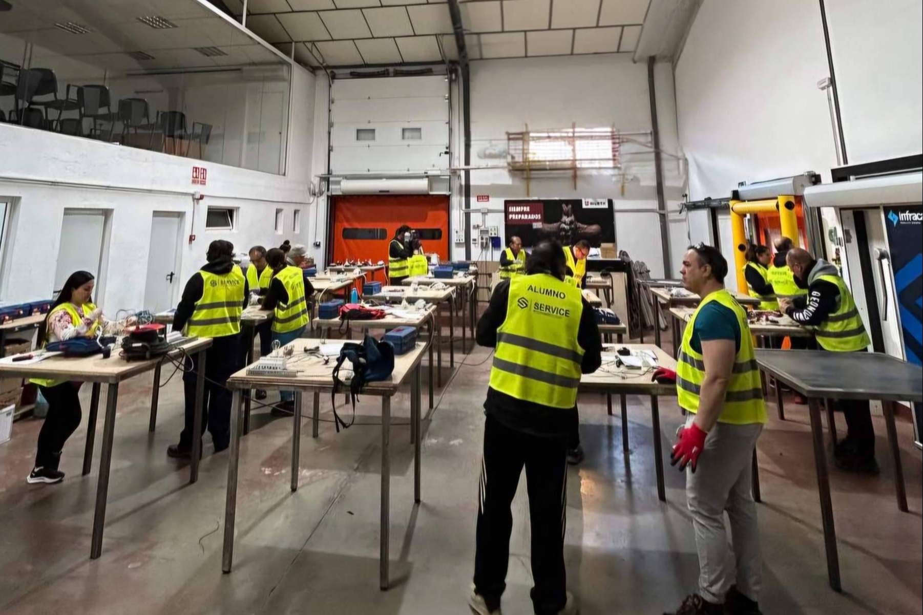 Excelencia educativa en los diferentes programas formativos de Servicedoor Formación