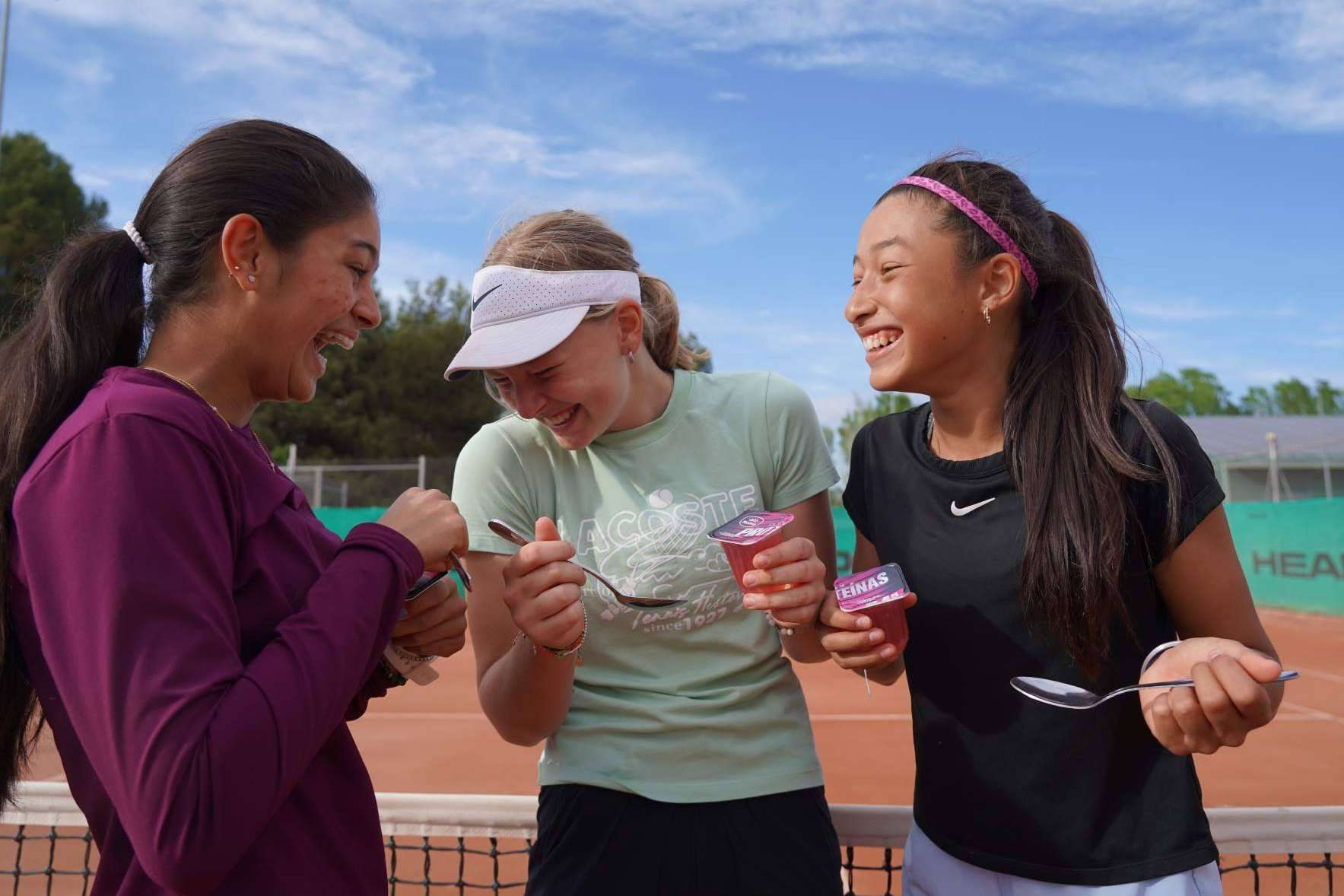Ferrero Tennis Academy y Postres Reina se unen para la mejor salud de sus deportistas