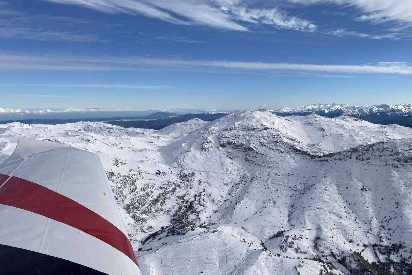 Asturfly ofrece una aventura aérea en las Tierras Altas de Asturias