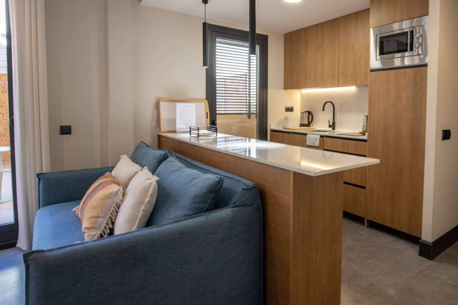 ¿Cómo encontrar alojamiento en Madrid de manera fácil y práctica?, por Karem Home