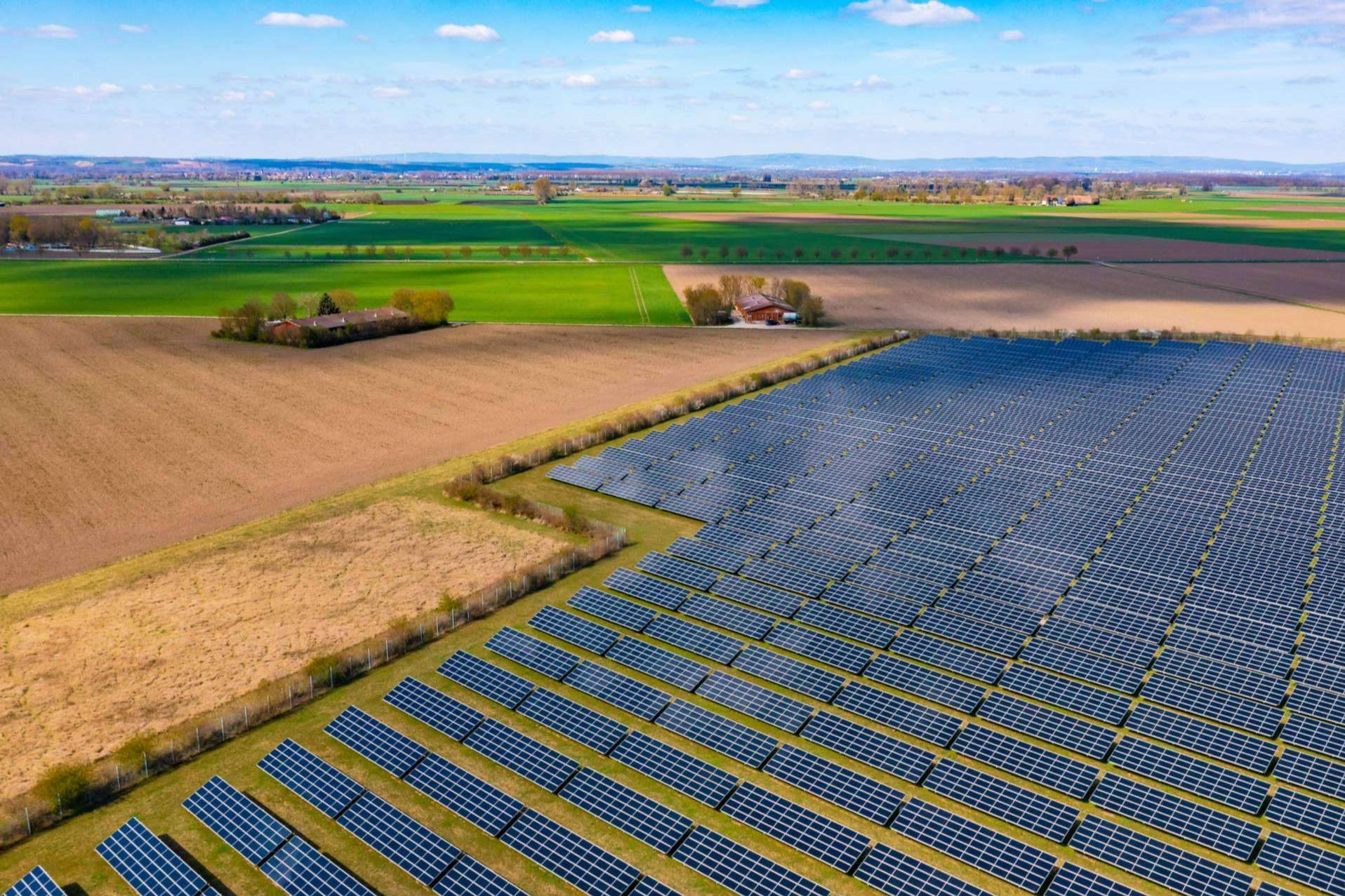 Récord historico de producción y consumo de energía solar fotovoltaica