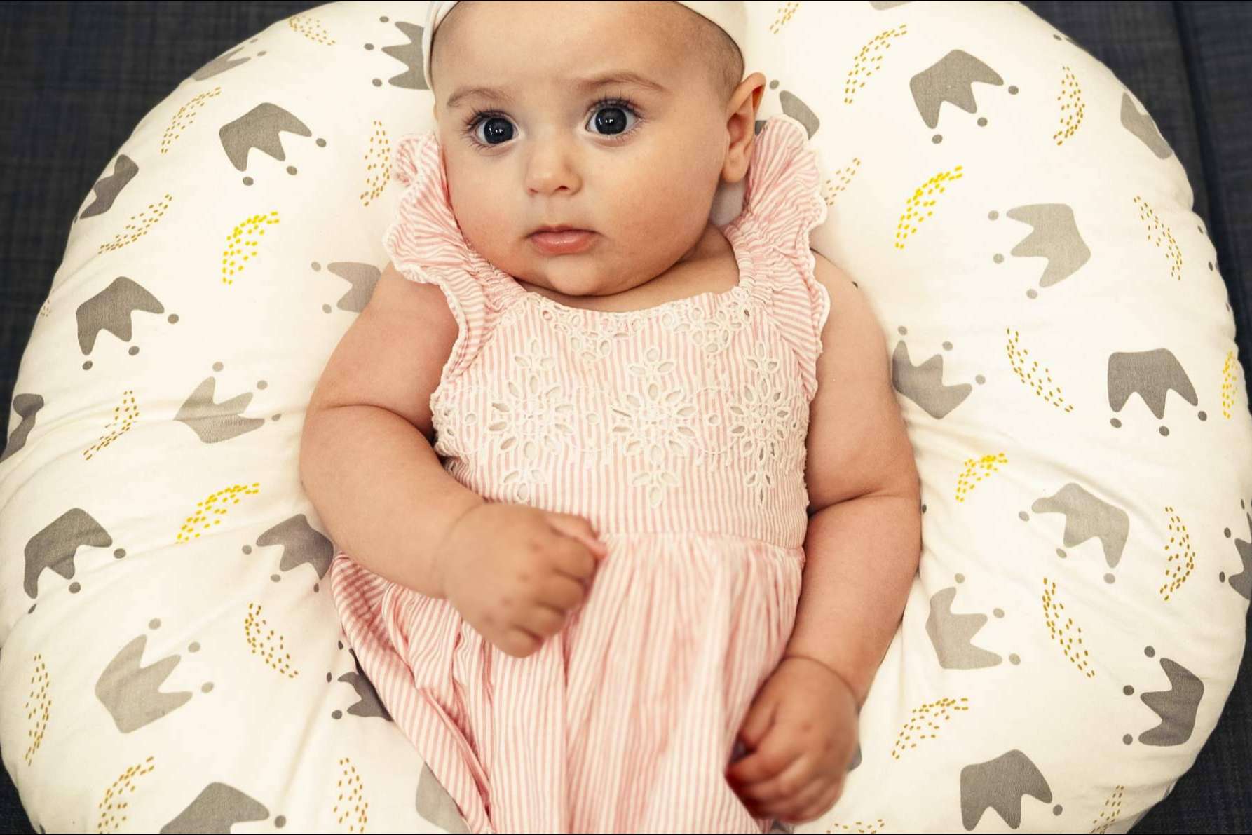 Cojín de lactancia Sonora Baby ofrece confort y bienestar para la madre y su bebé