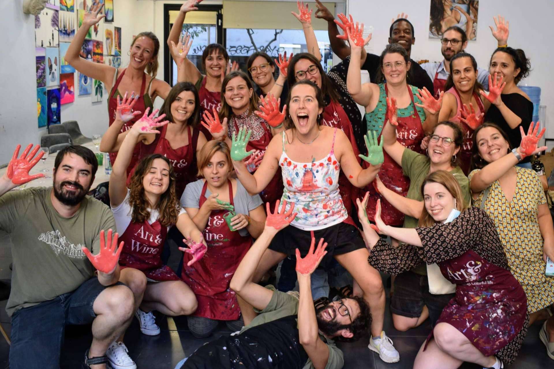 Diversión y creatividad con Art&Wine; 5 ideas innovadoras de despedidas de soltera