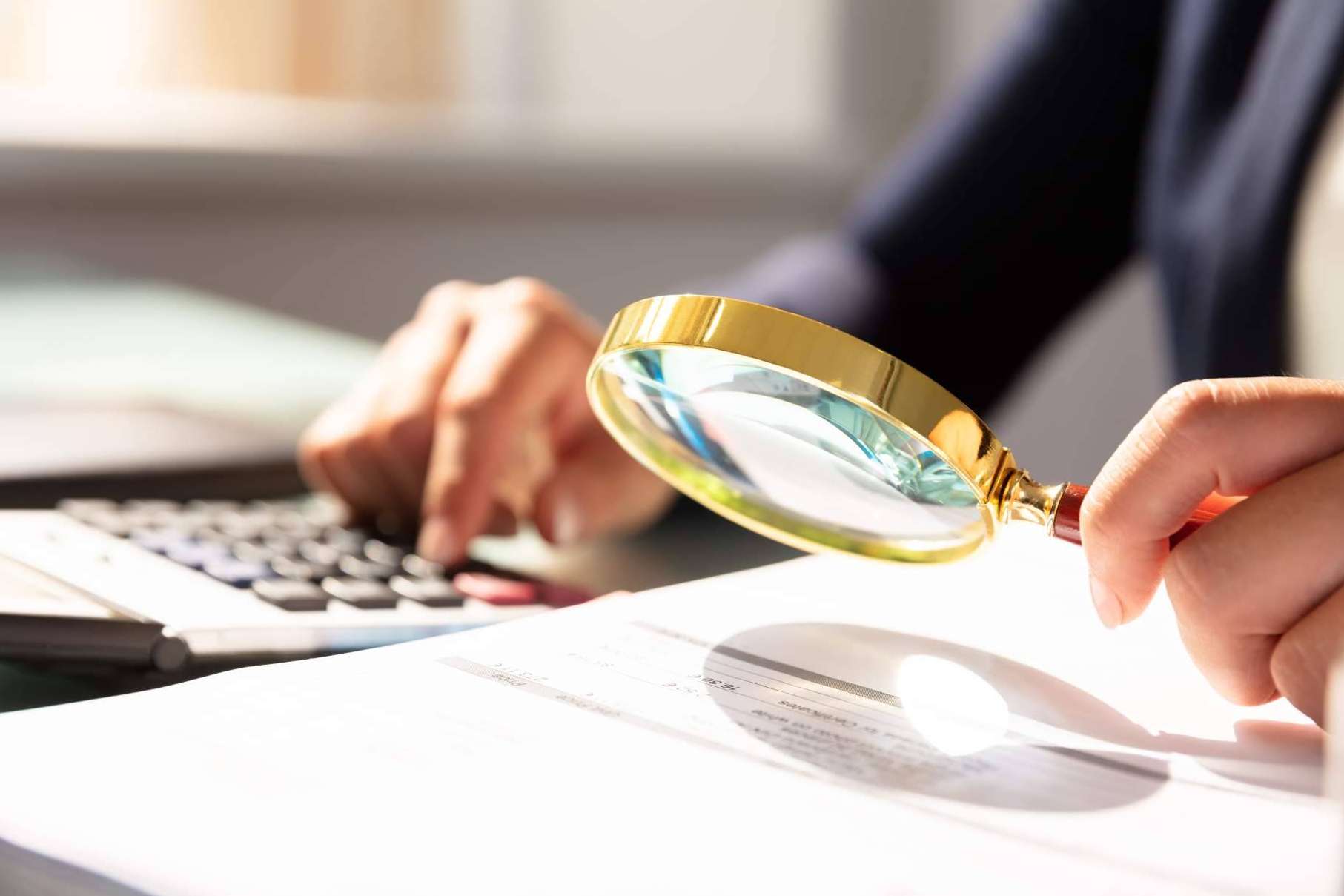 Soluciones personalizadas de investigación y seguridad privada para particulares y empresas