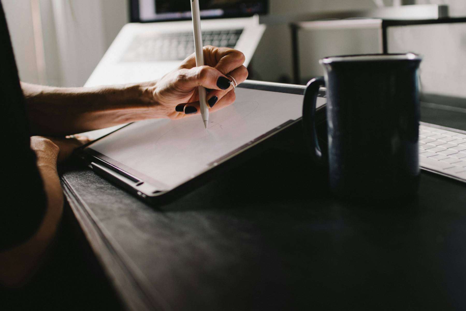 Los beneficios de aprender diseño gráfico con los cursos de Issei